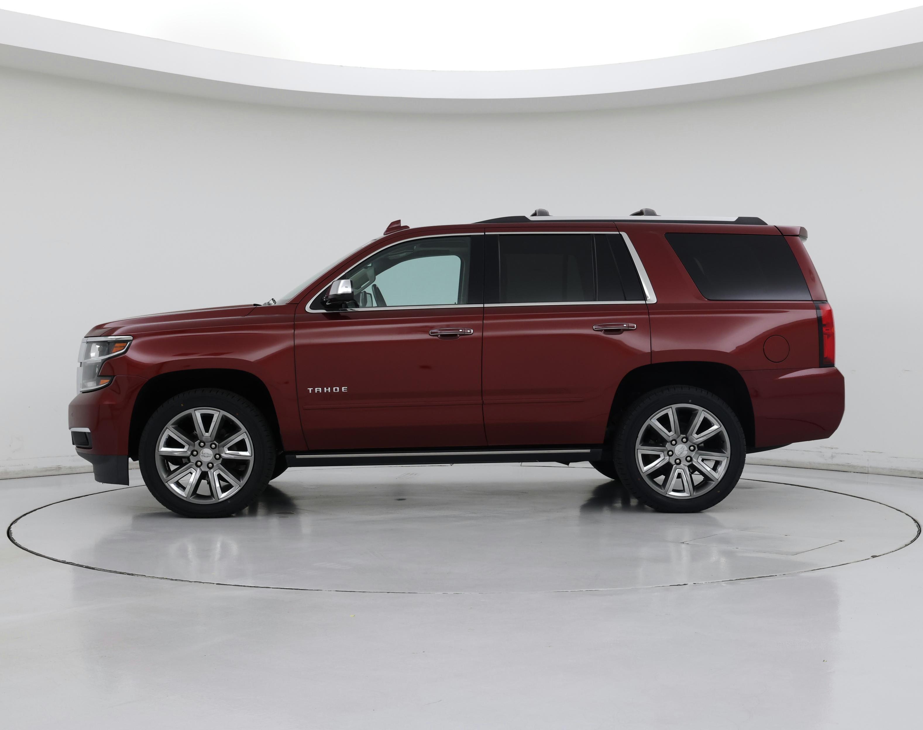 Thumbnail: 2018 Chevrolet Tahoe - 3