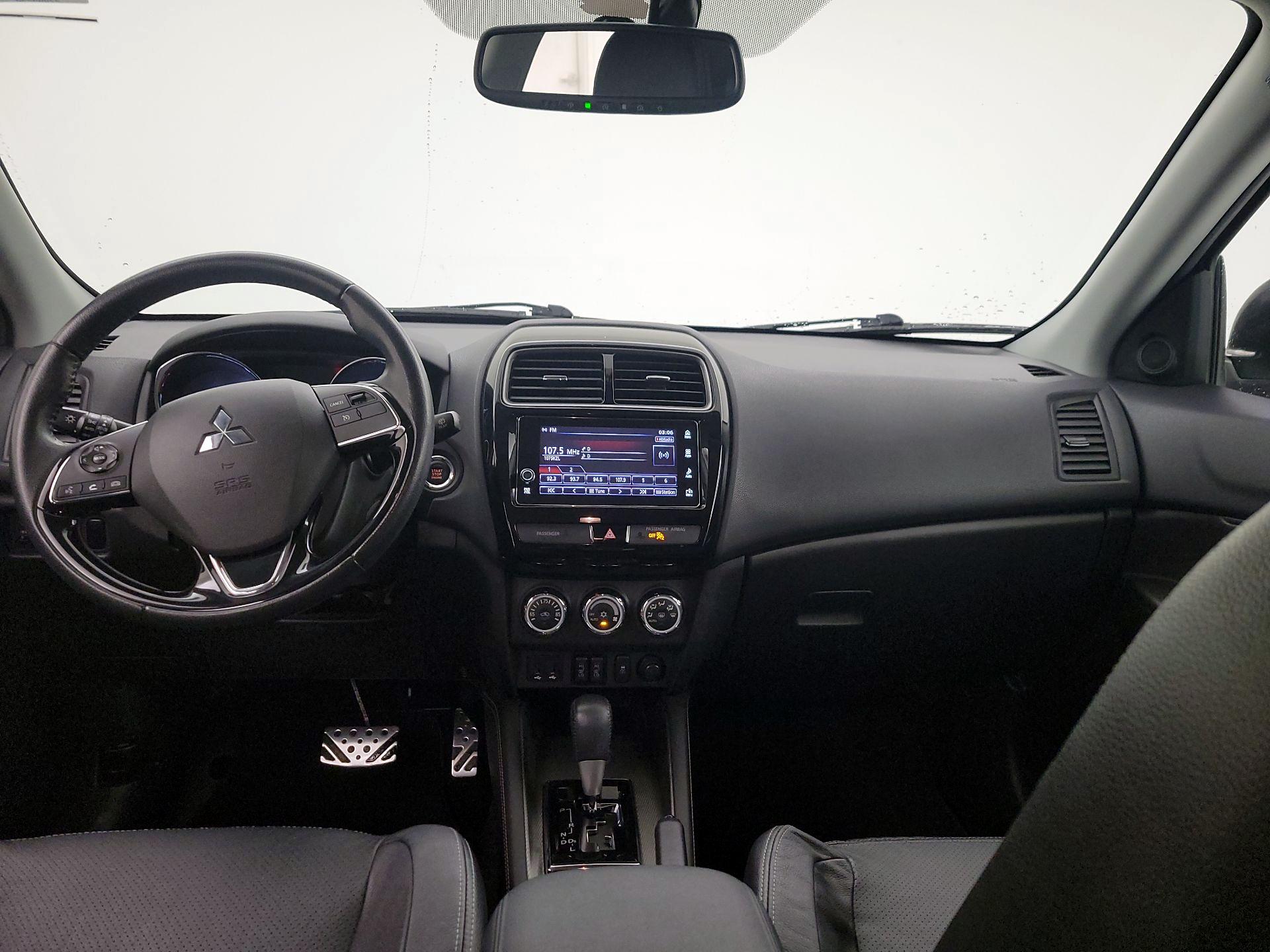 Thumbnail: 2018 Mitsubishi Outlander Sport - 9