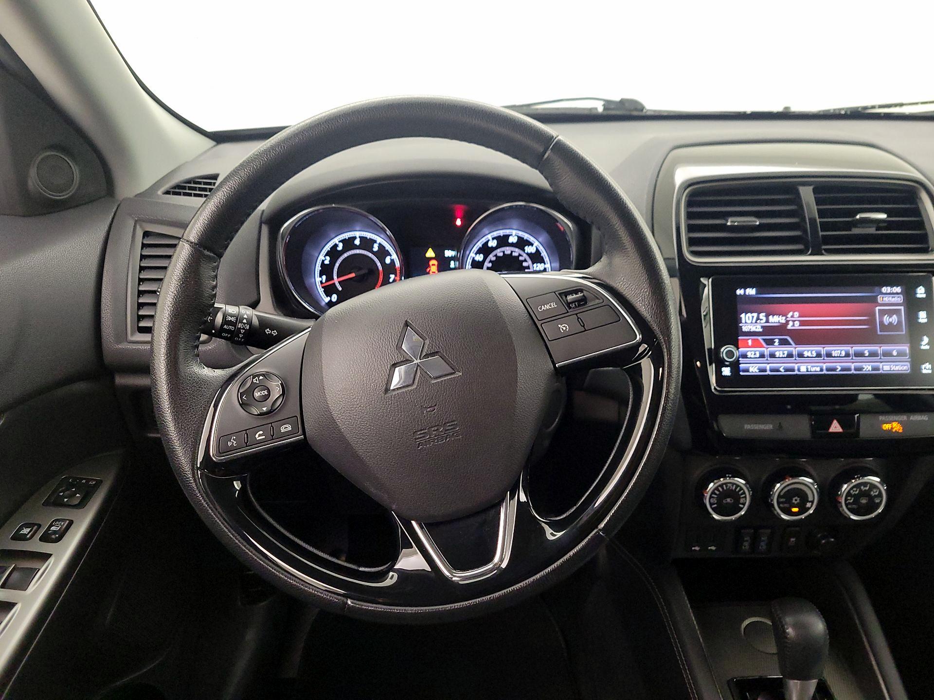 Thumbnail: 2018 Mitsubishi Outlander Sport - 10