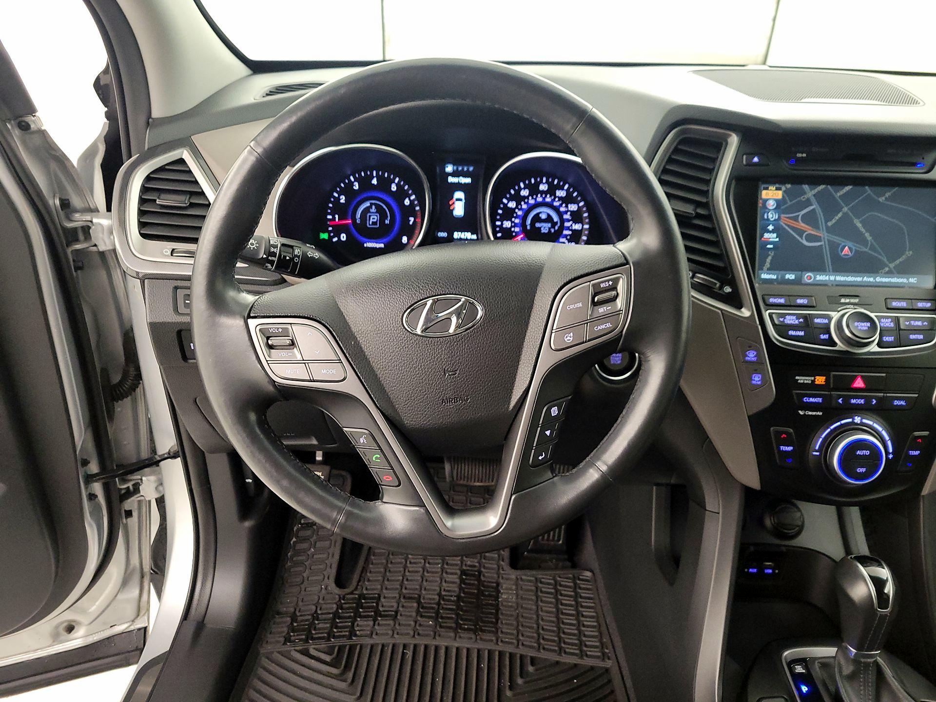 Thumbnail: 2015 Hyundai Santa Fe - 10