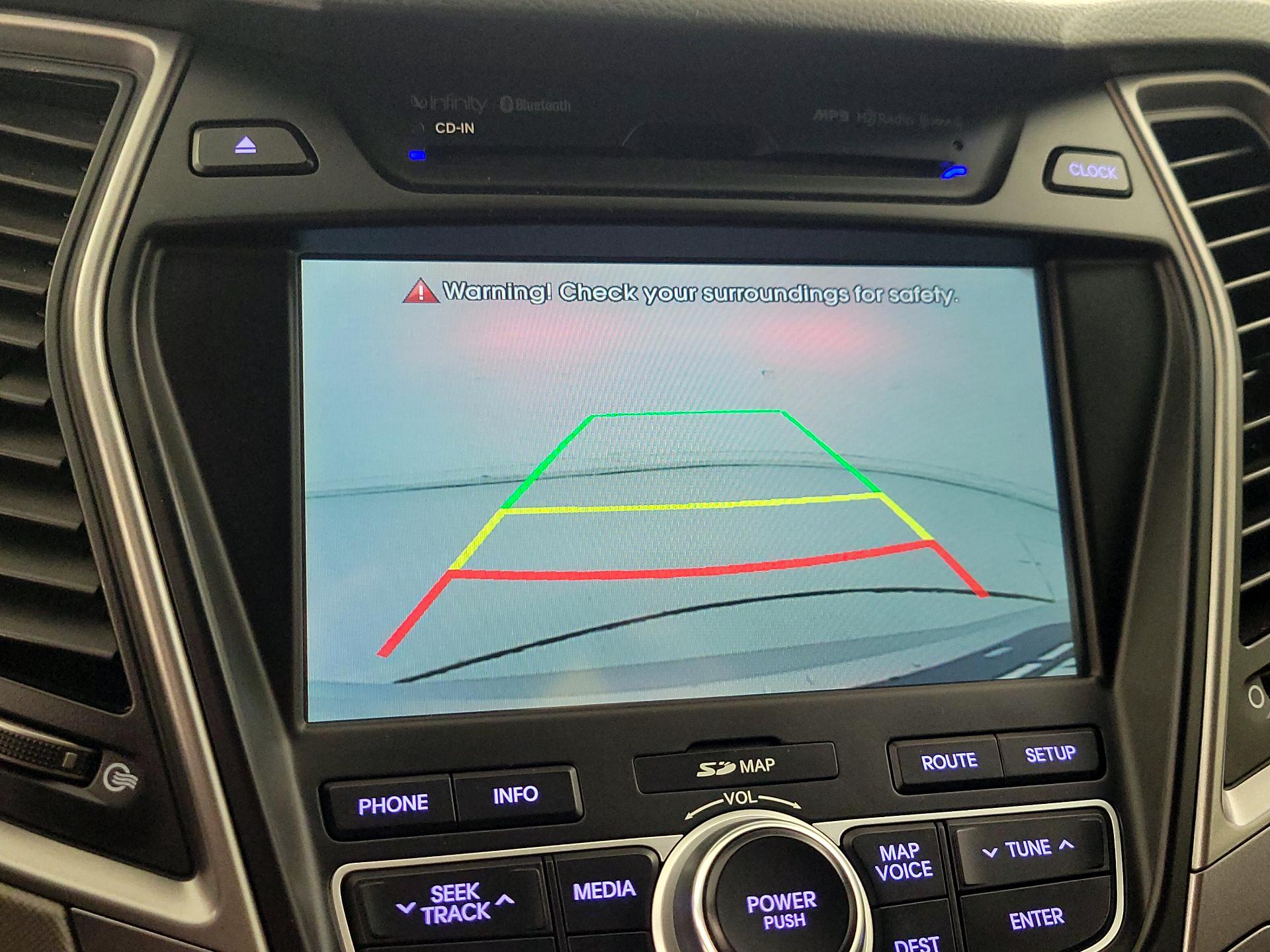 Thumbnail: 2015 Hyundai Santa Fe - 15