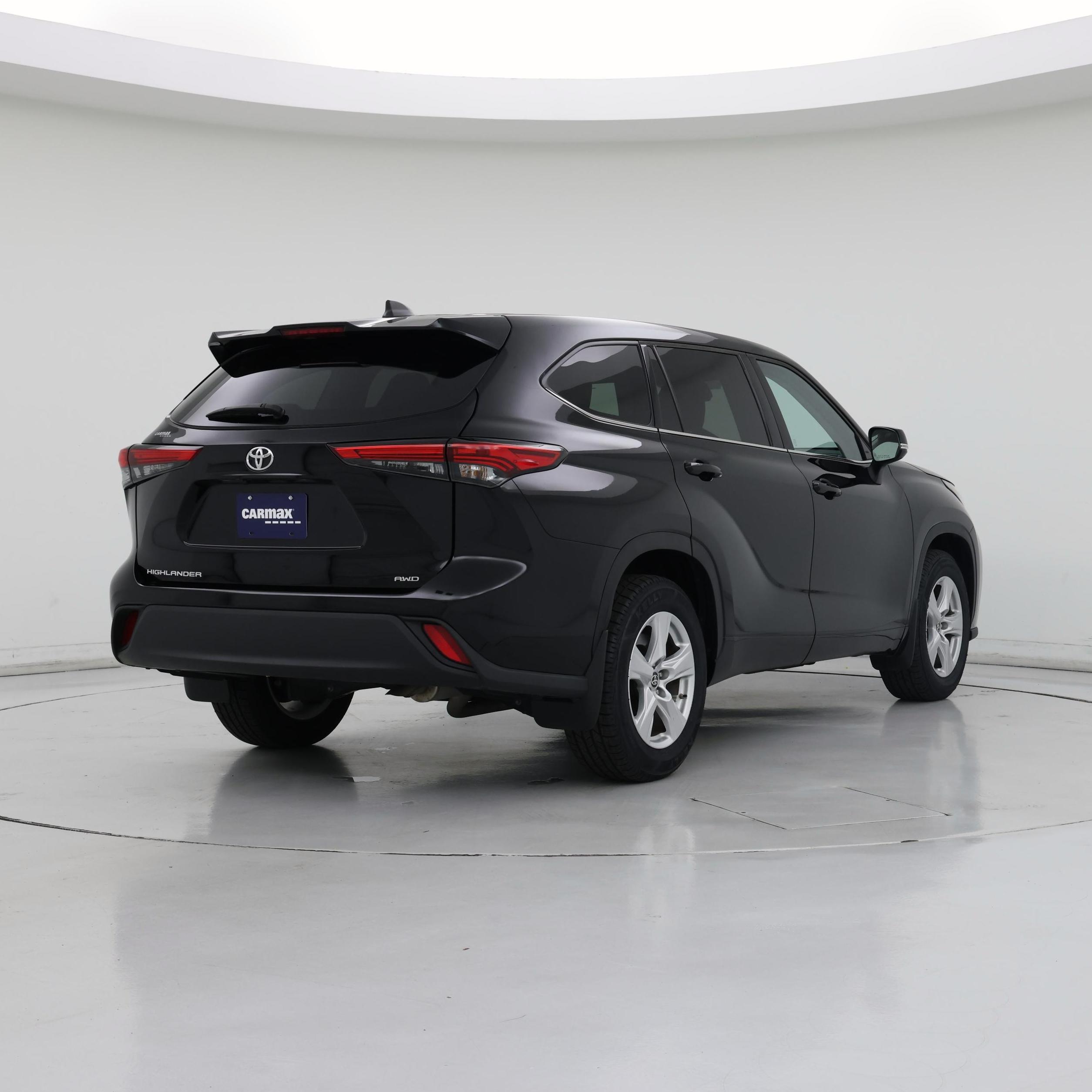 Thumbnail: 2022 Toyota Highlander - 8