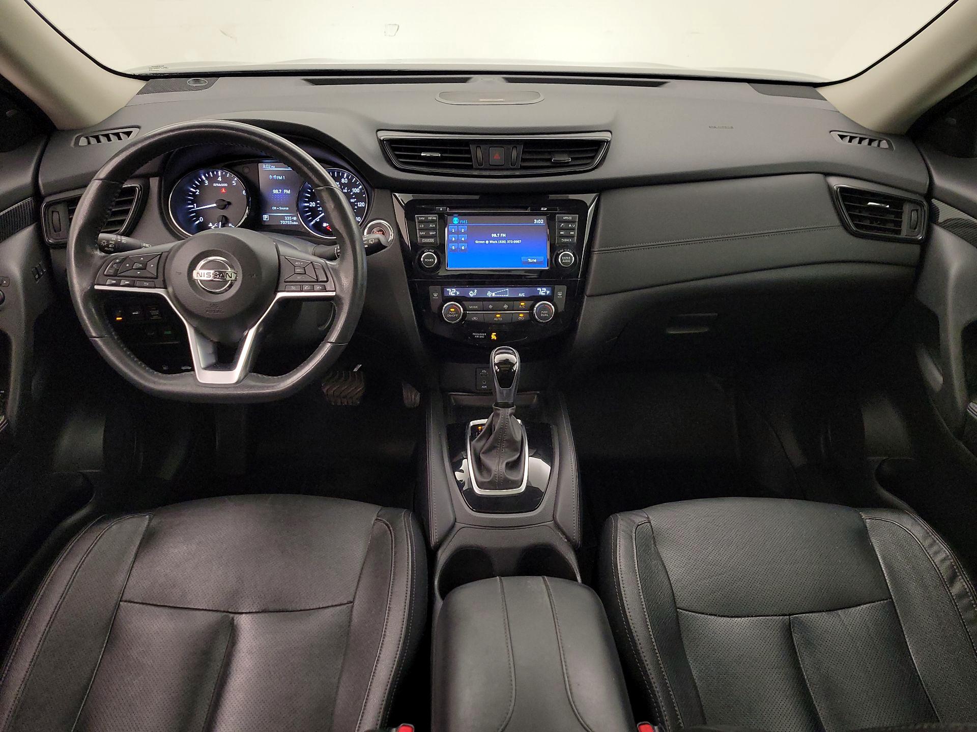 Thumbnail: 2017 Nissan Rogue - 9