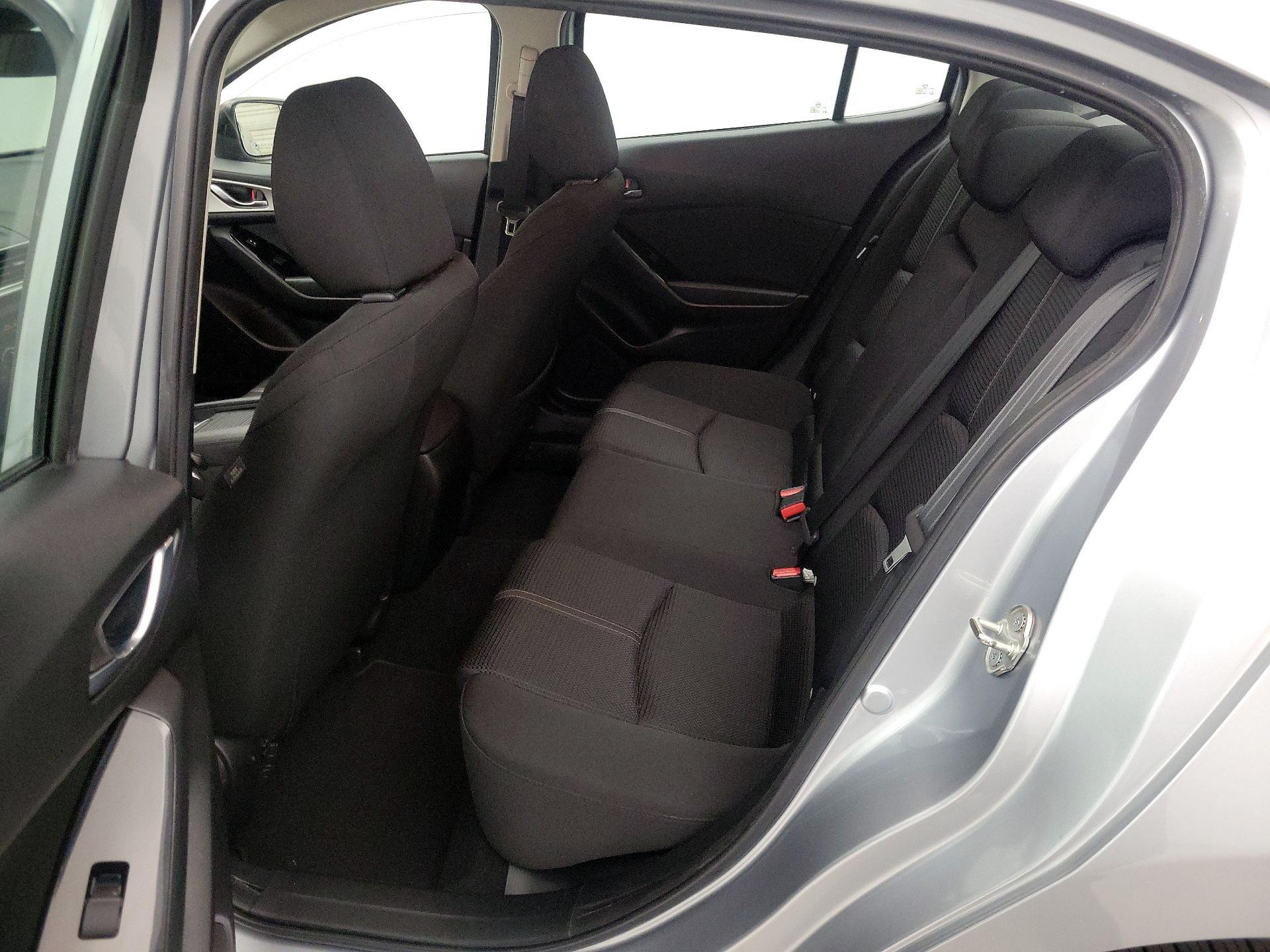 Thumbnail: 2018 Mazda Mazda3 - 19