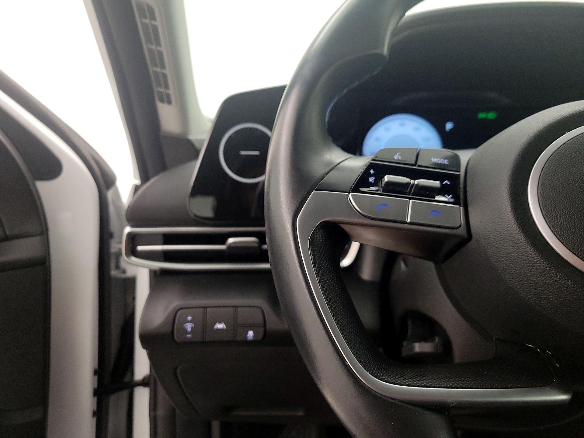 Thumbnail: 2021 Hyundai Elantra - 13