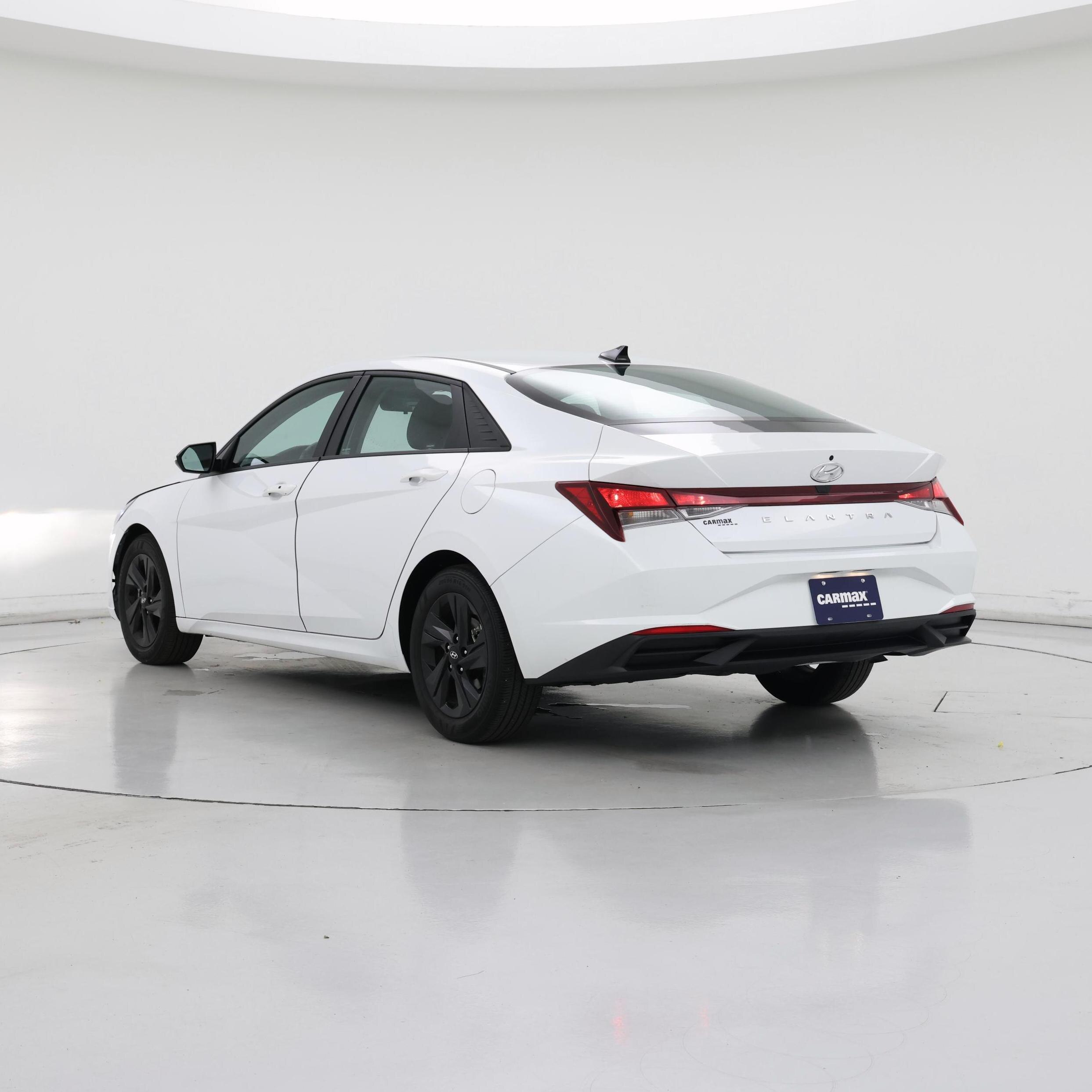 Thumbnail: 2021 Hyundai Elantra - 2