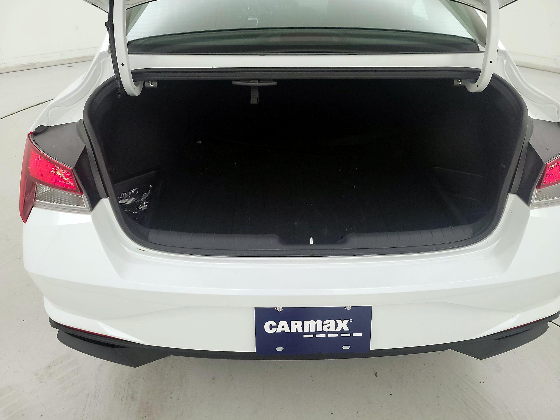 Thumbnail: 2021 Hyundai Elantra - 19