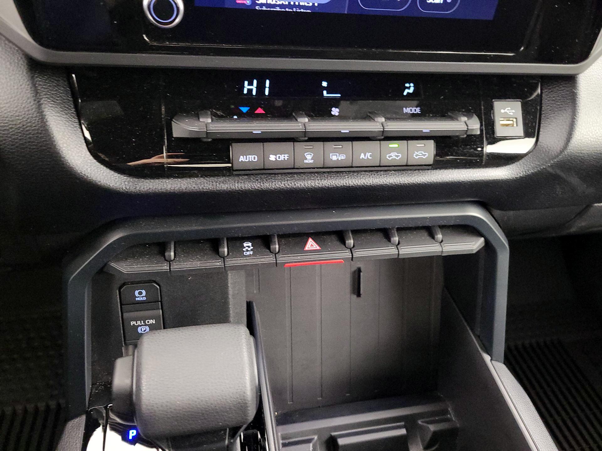 Thumbnail: 2025 Toyota Tundra - 15