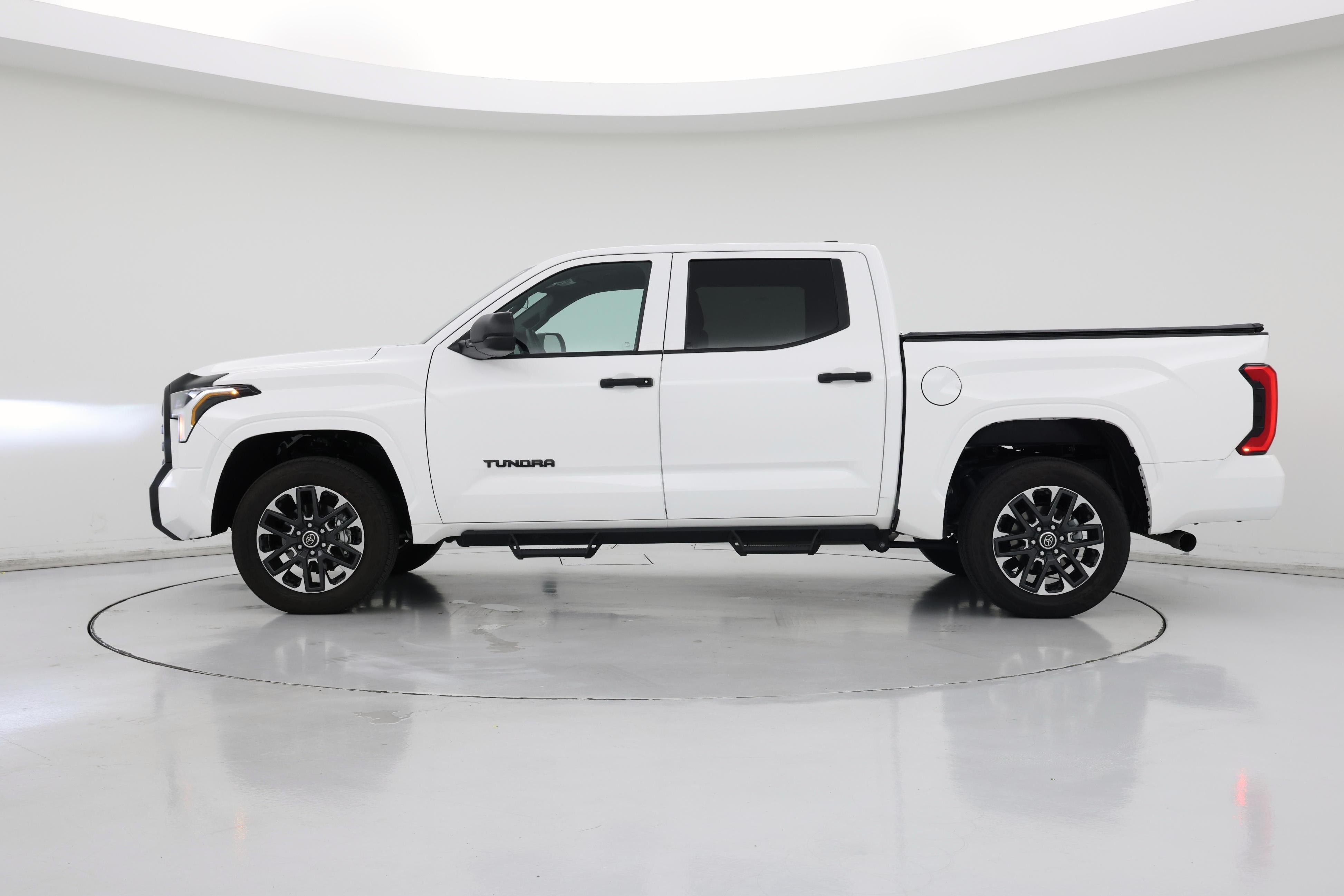 Thumbnail: 2025 Toyota Tundra - 3