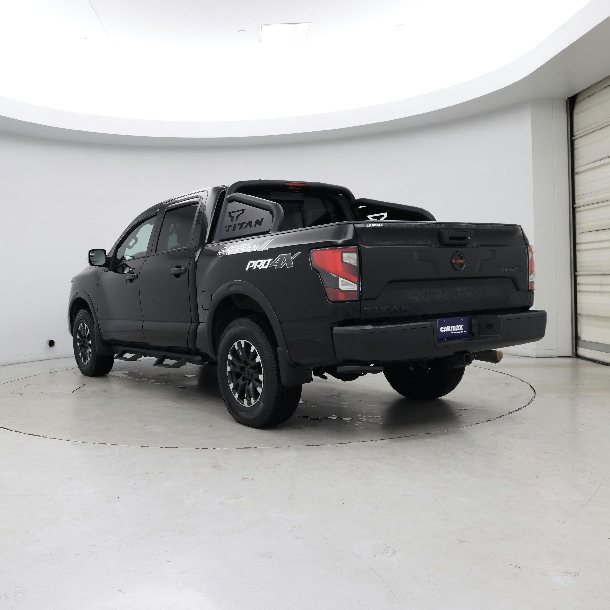 Thumbnail: 2020 Nissan Titan - 2