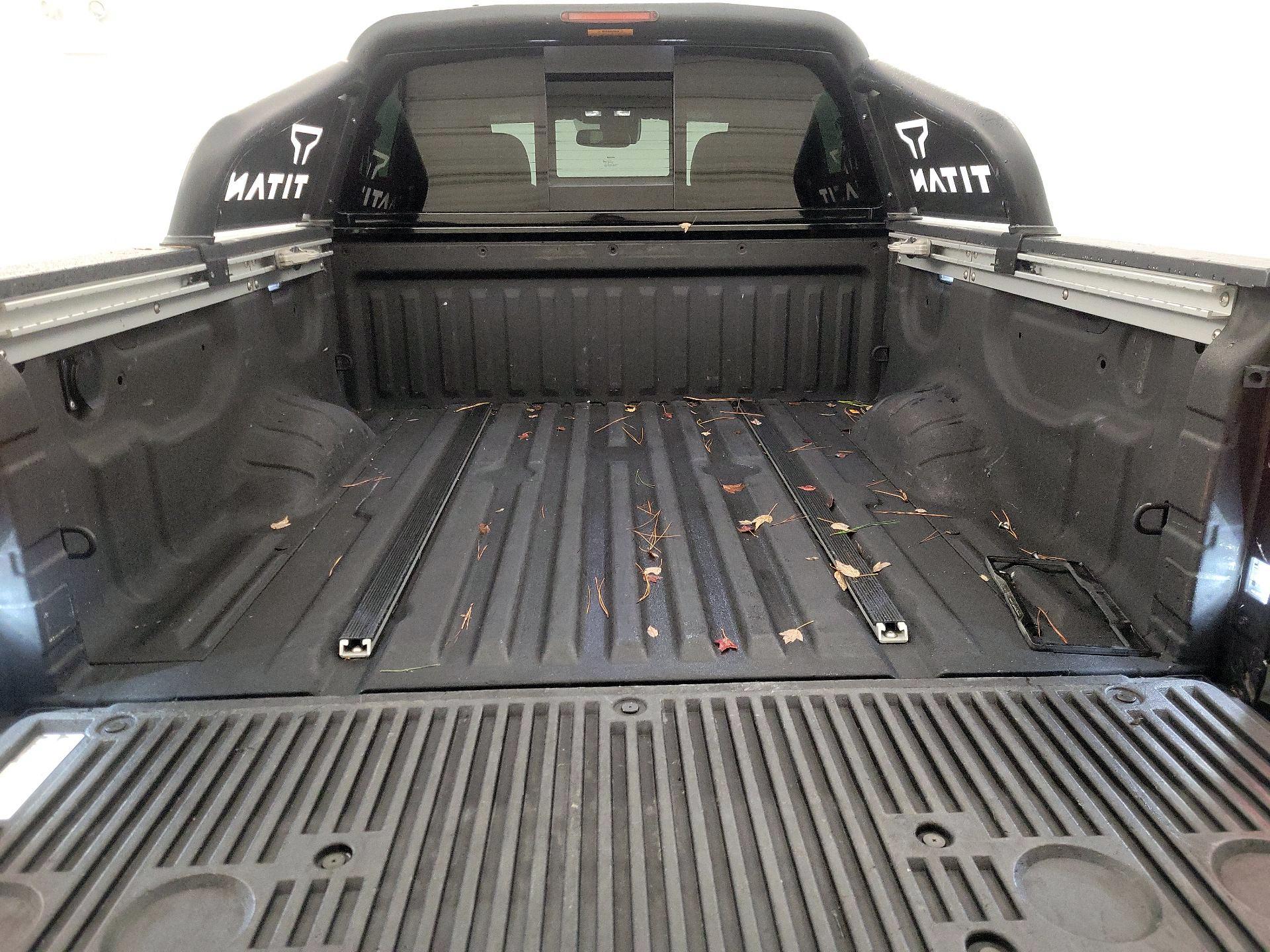 Thumbnail: 2020 Nissan Titan - 20