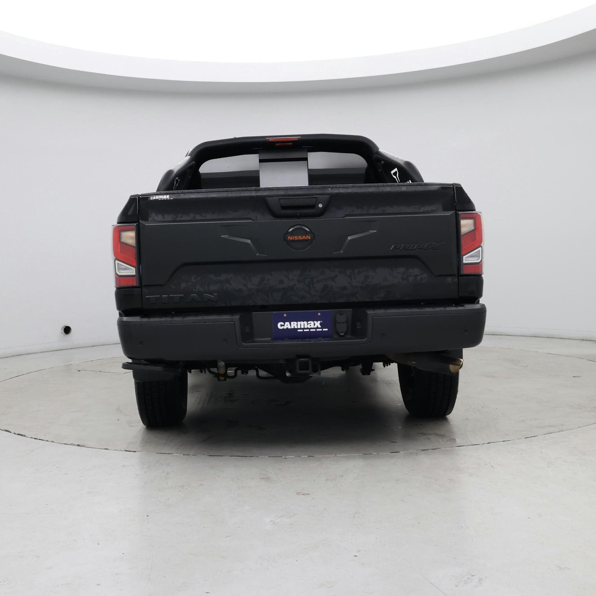 Thumbnail: 2020 Nissan Titan - 6