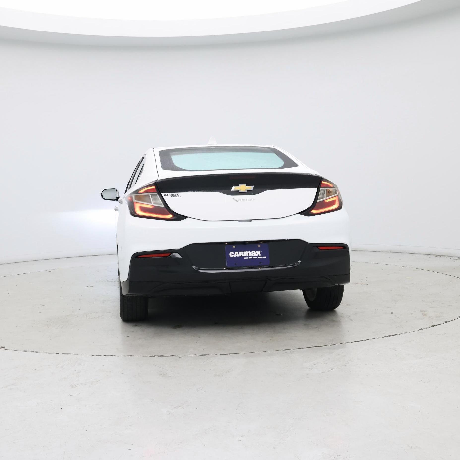 Thumbnail: 2017 Chevrolet Volt - 6