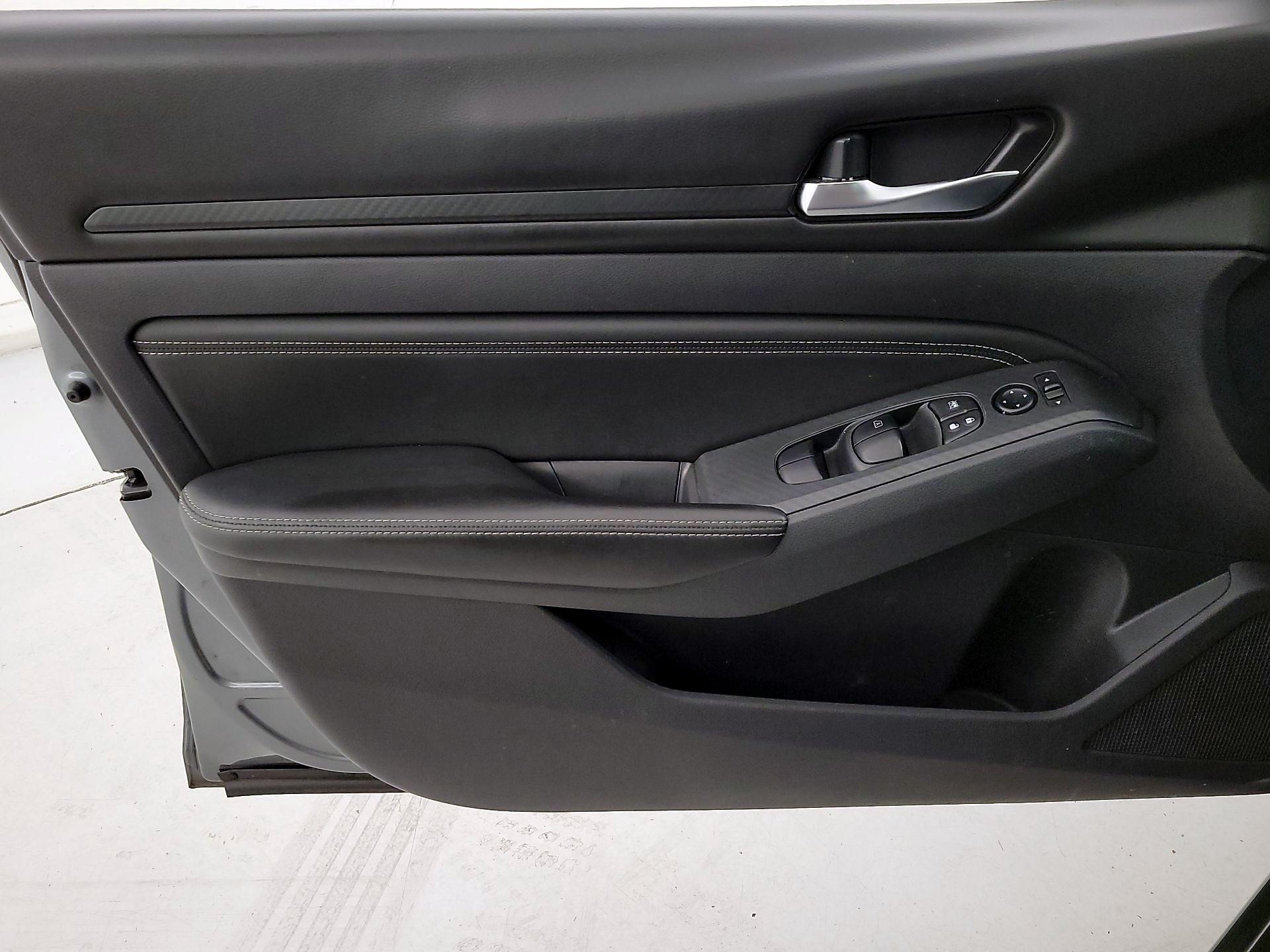 Thumbnail: 2020 Nissan Altima - 12