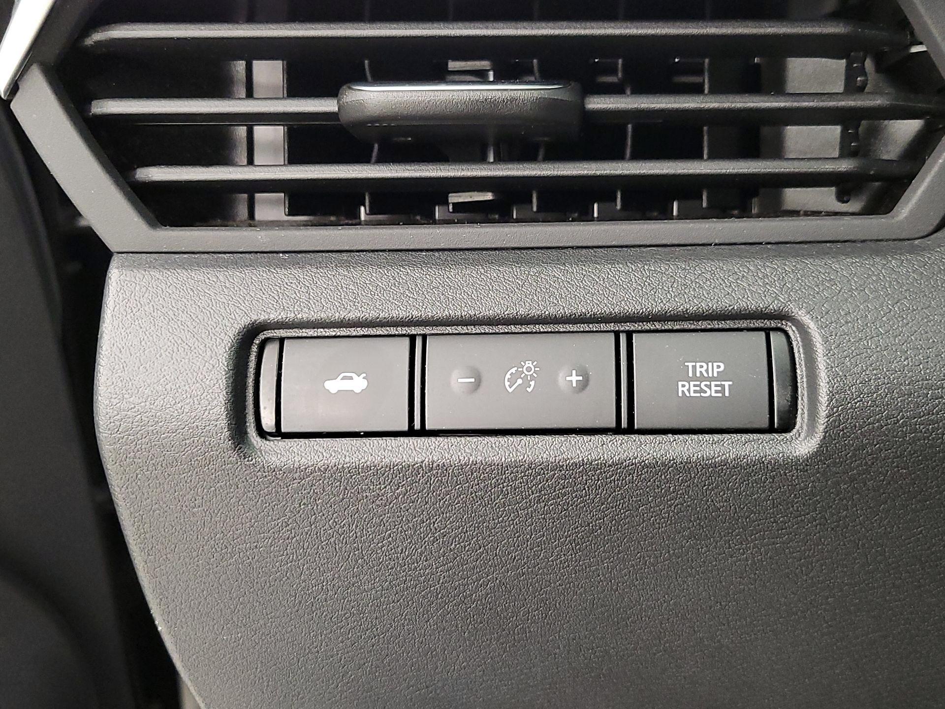 Thumbnail: 2020 Nissan Altima - 13