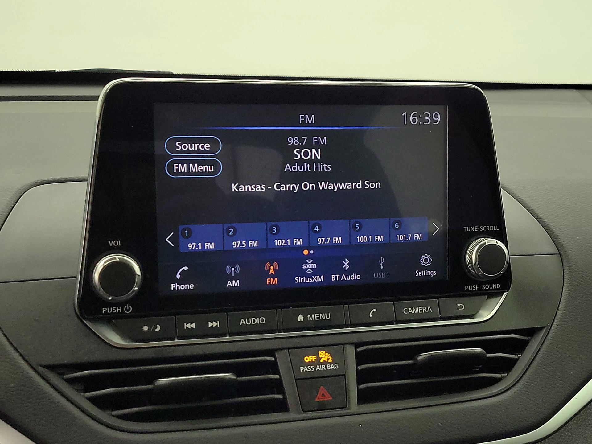 Thumbnail: 2020 Nissan Altima - 15