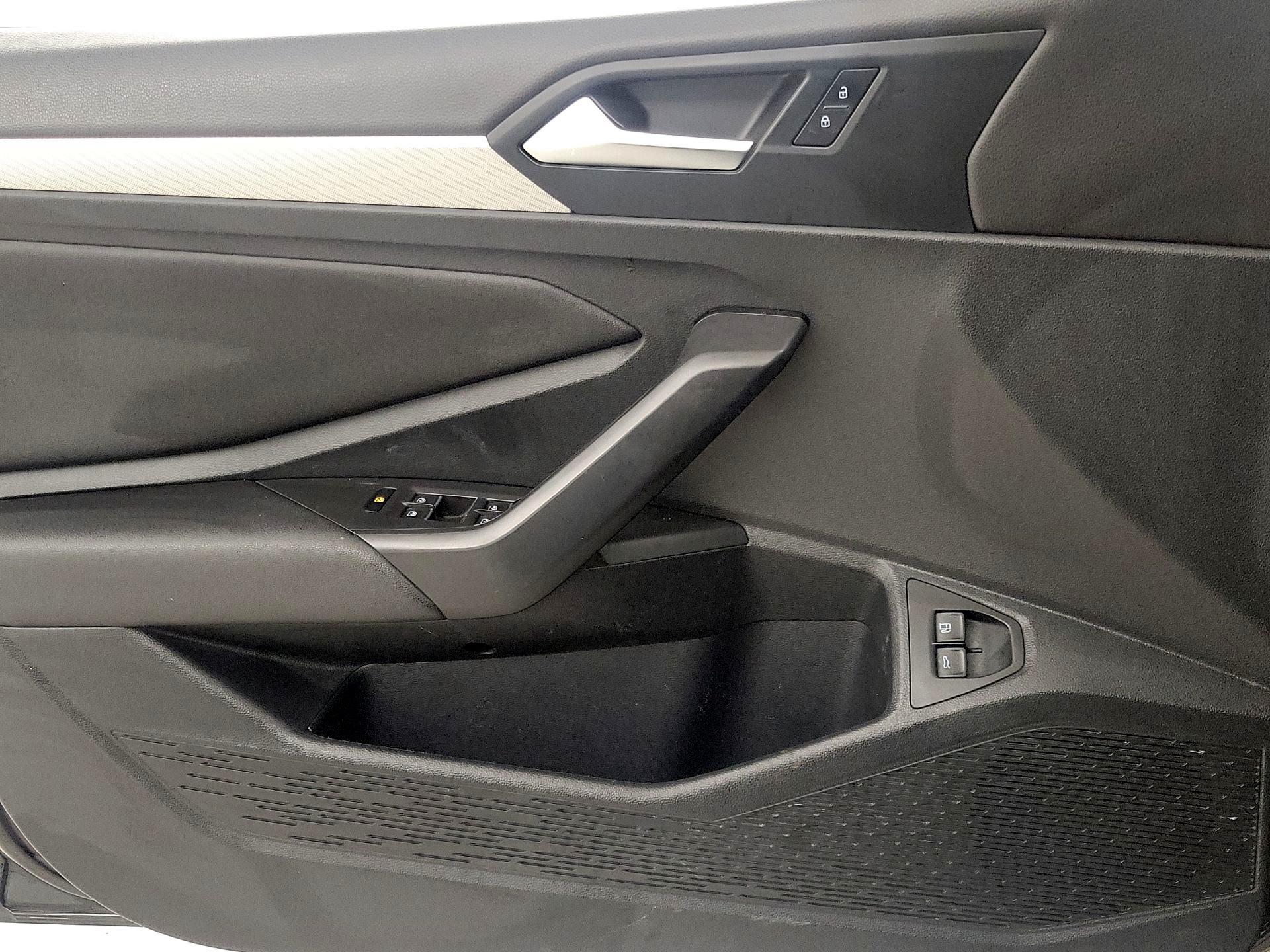 Thumbnail: 2021 Volkswagen Jetta - 12