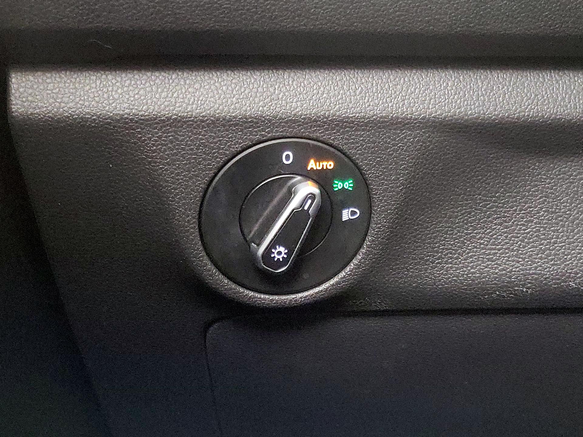 Thumbnail: 2021 Volkswagen Jetta - 13