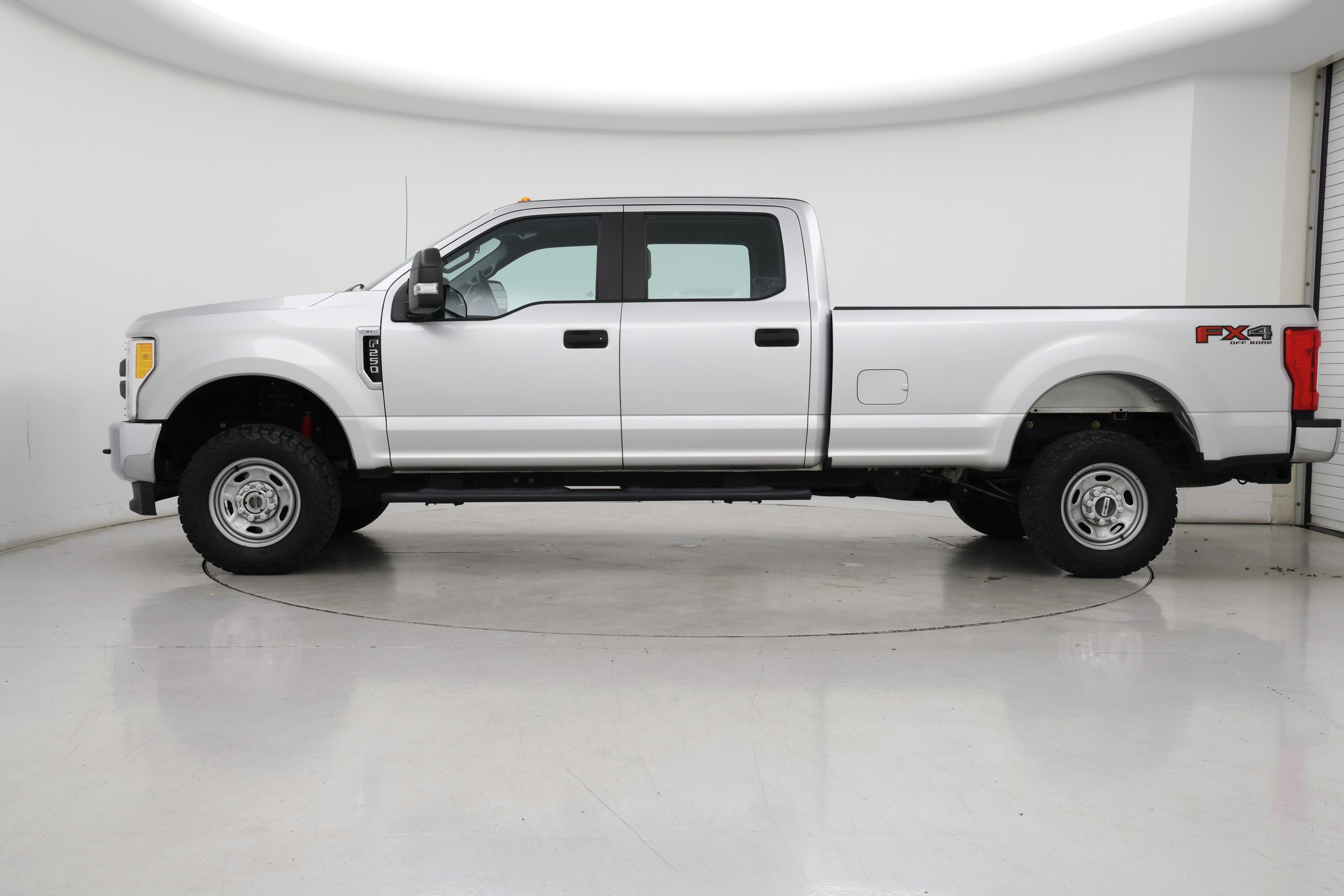 Thumbnail: 2017 Ford F-250 - 3