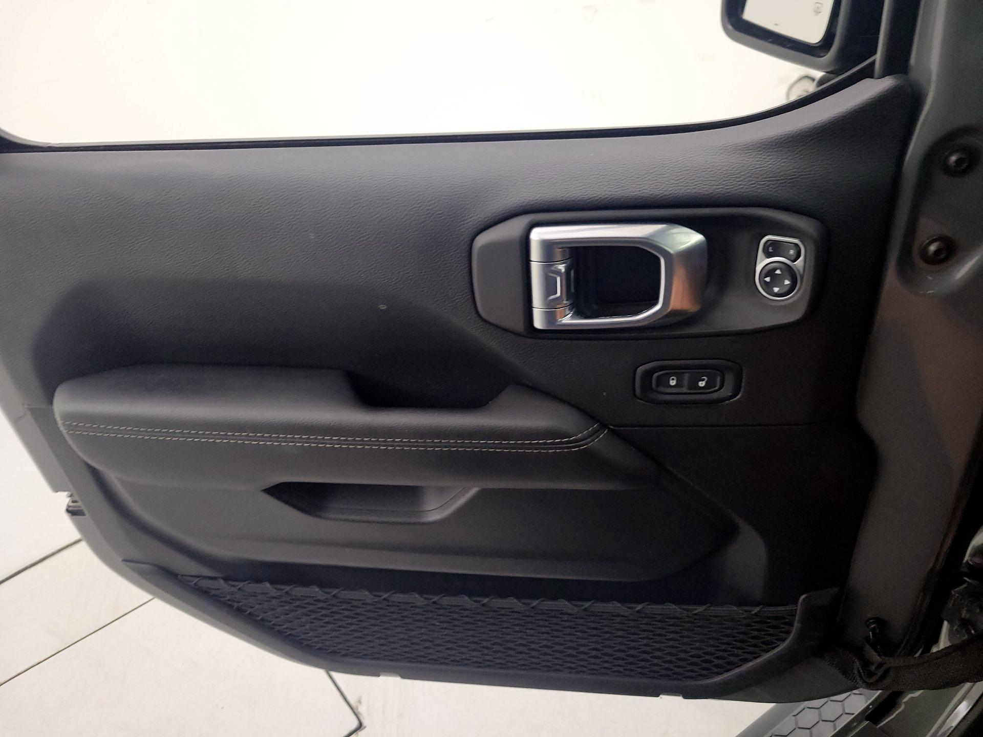 Thumbnail: 2021 Jeep Wrangler - 12