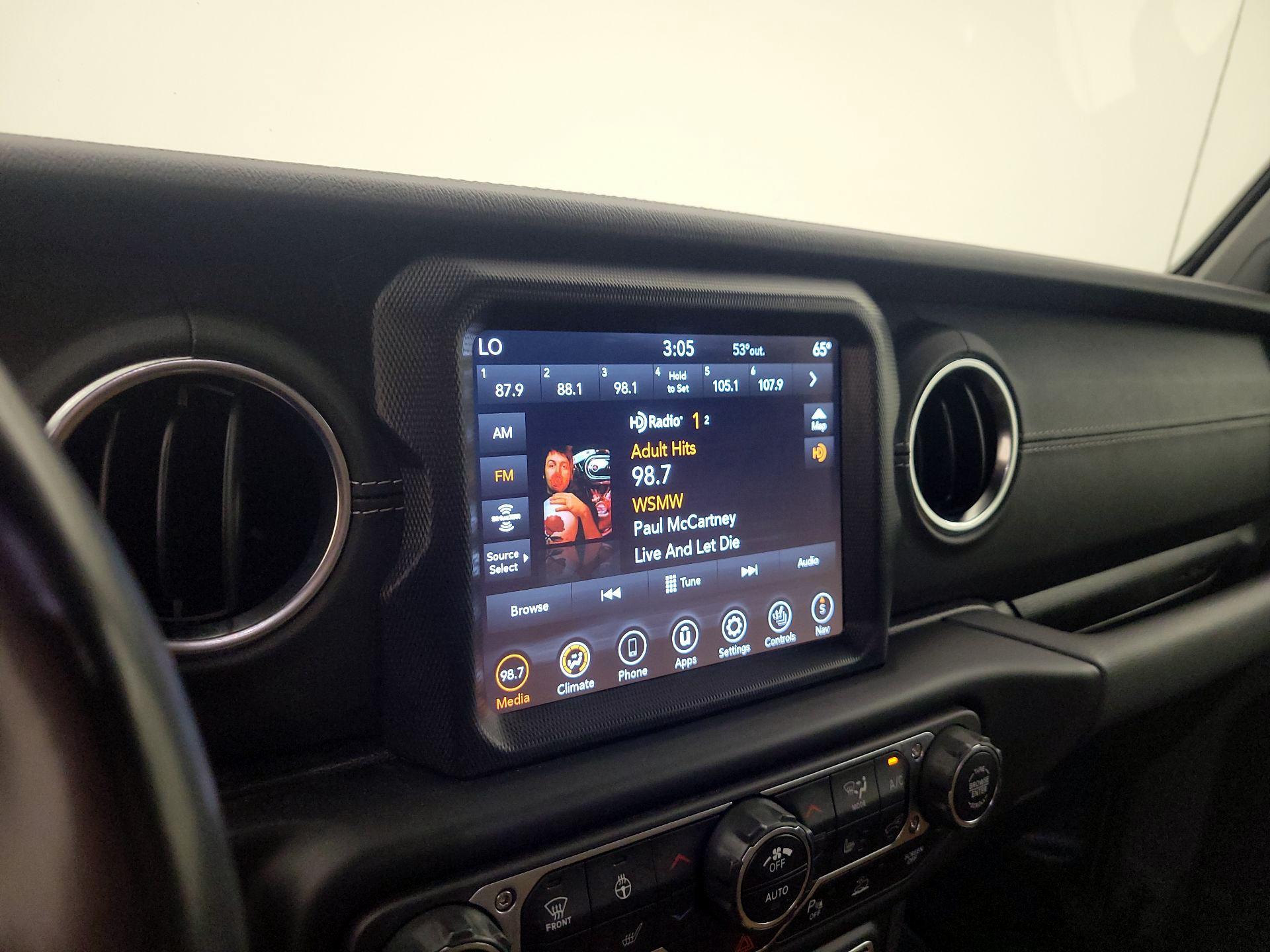 Thumbnail: 2021 Jeep Wrangler - 16