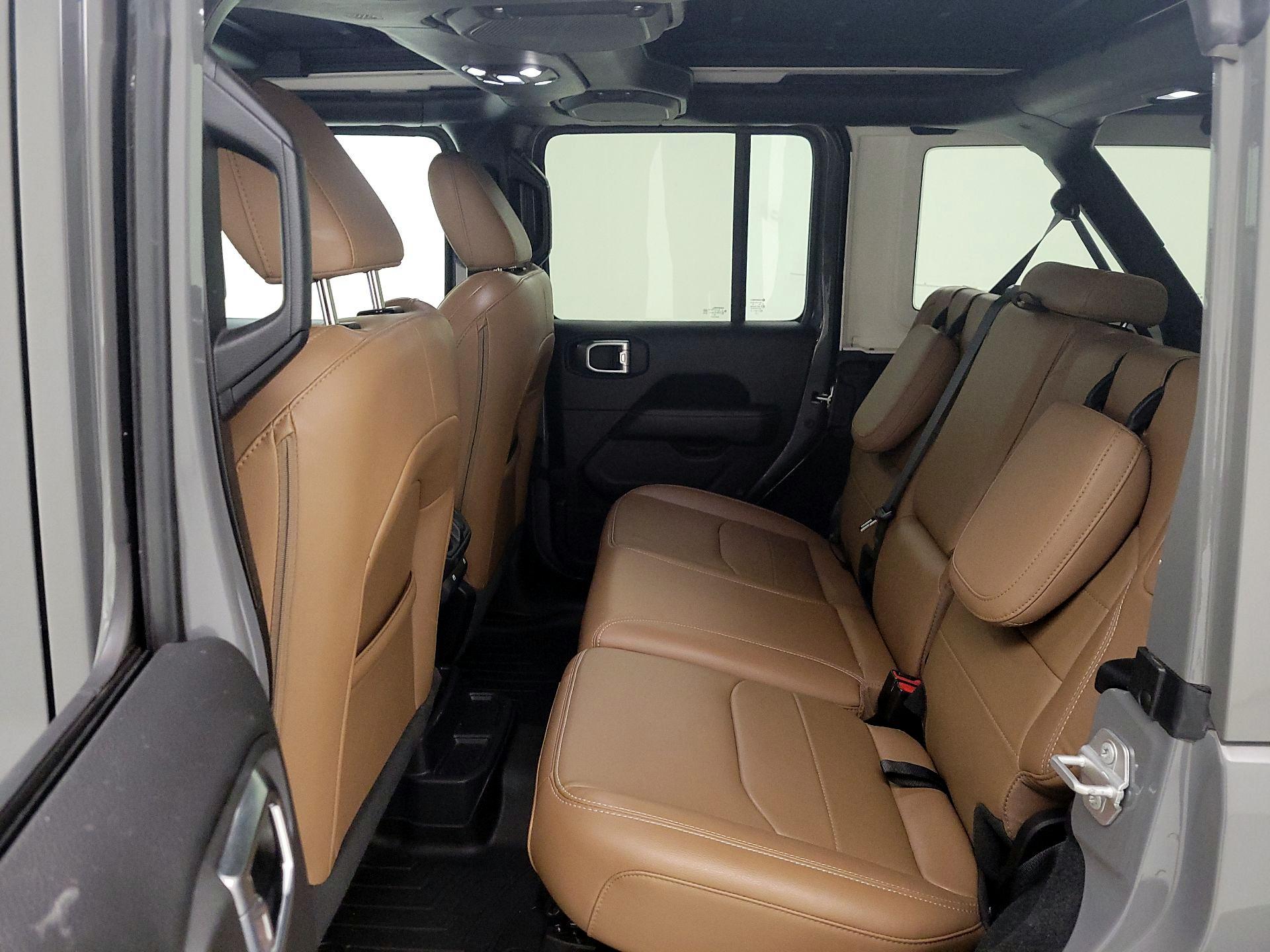 Thumbnail: 2021 Jeep Wrangler - 20