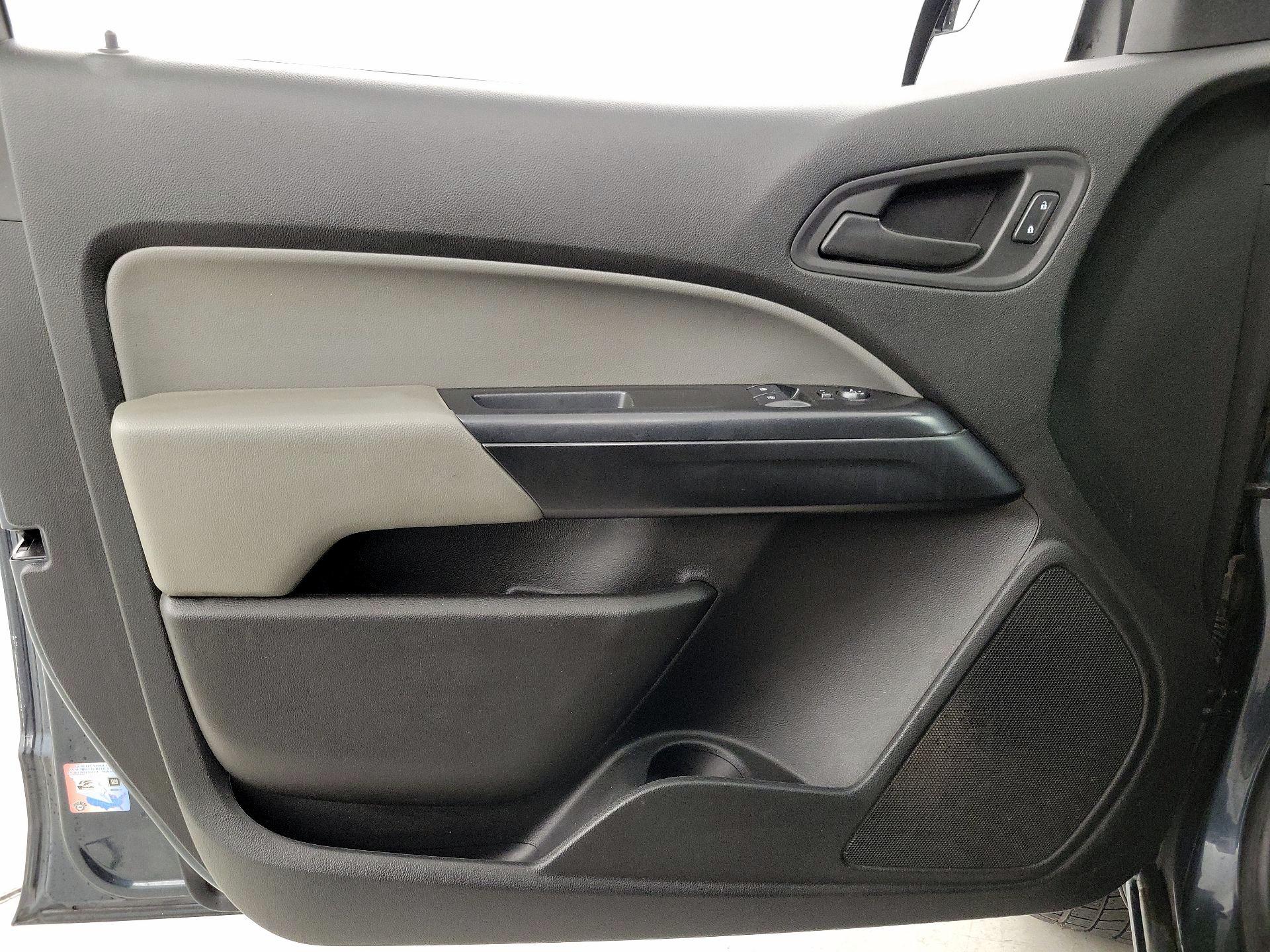 Thumbnail: 2019 Chevrolet Colorado - 12