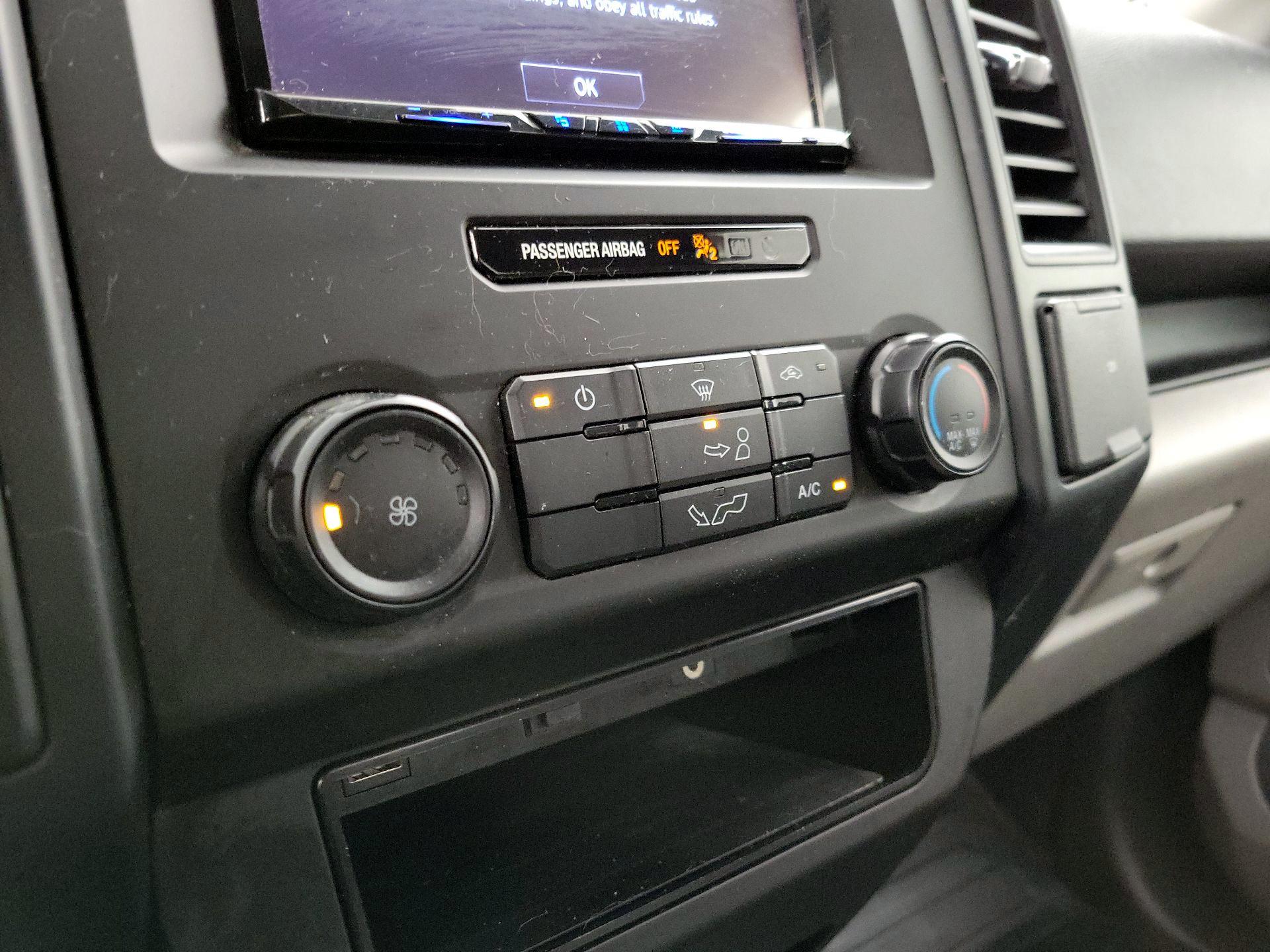 Thumbnail: 2016 Ford F-150 - 15