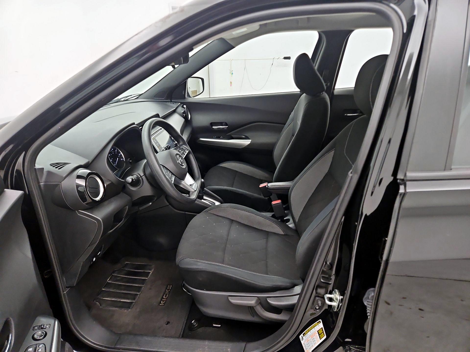 Thumbnail: 2020 Nissan Kicks - 11