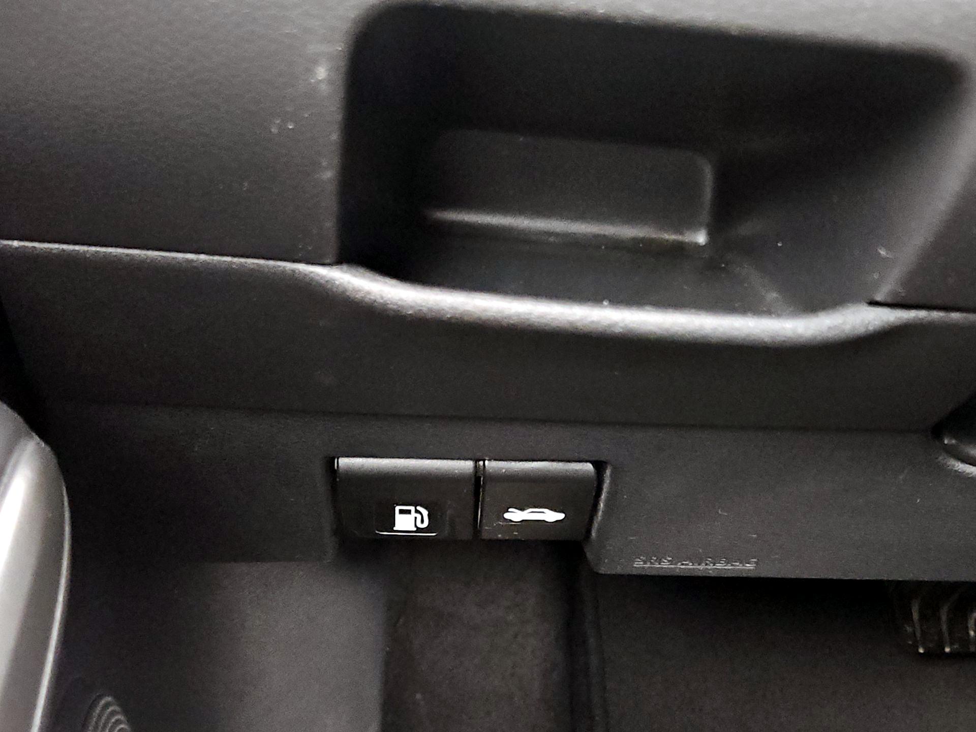 Thumbnail: 2020 Nissan Kicks - 13