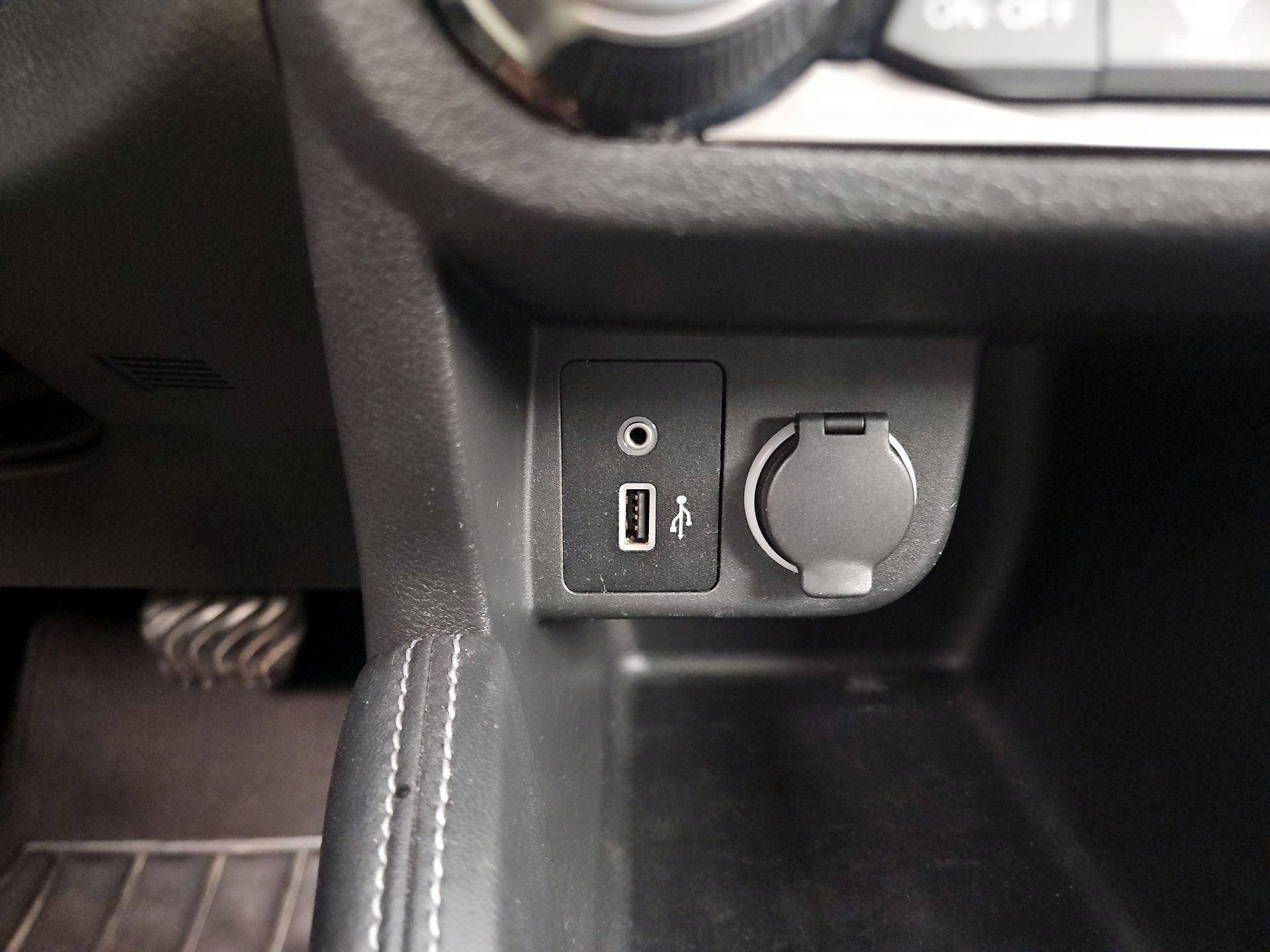 Thumbnail: 2020 Nissan Kicks - 18