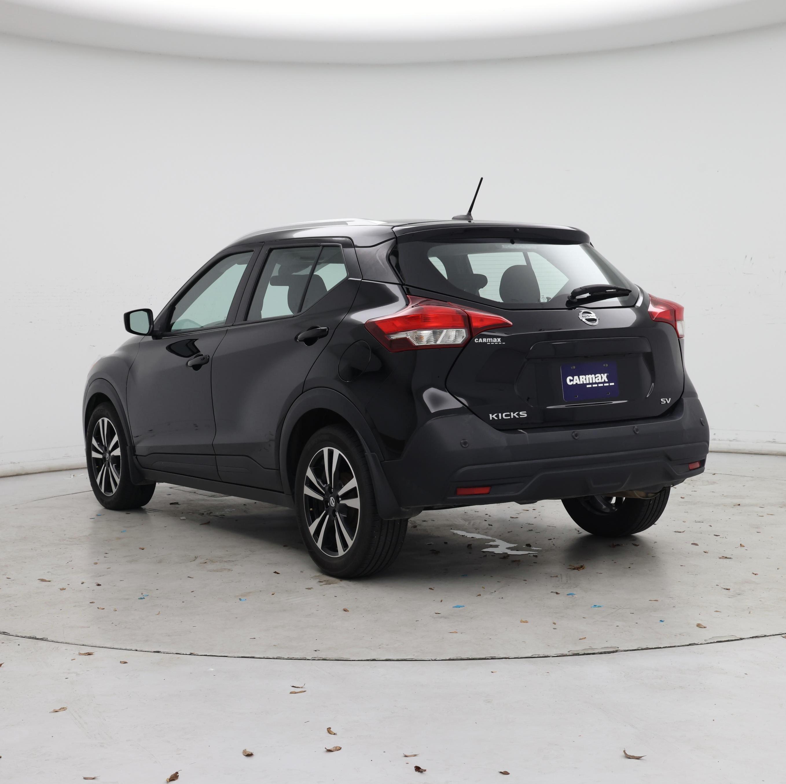 Thumbnail: 2020 Nissan Kicks - 2