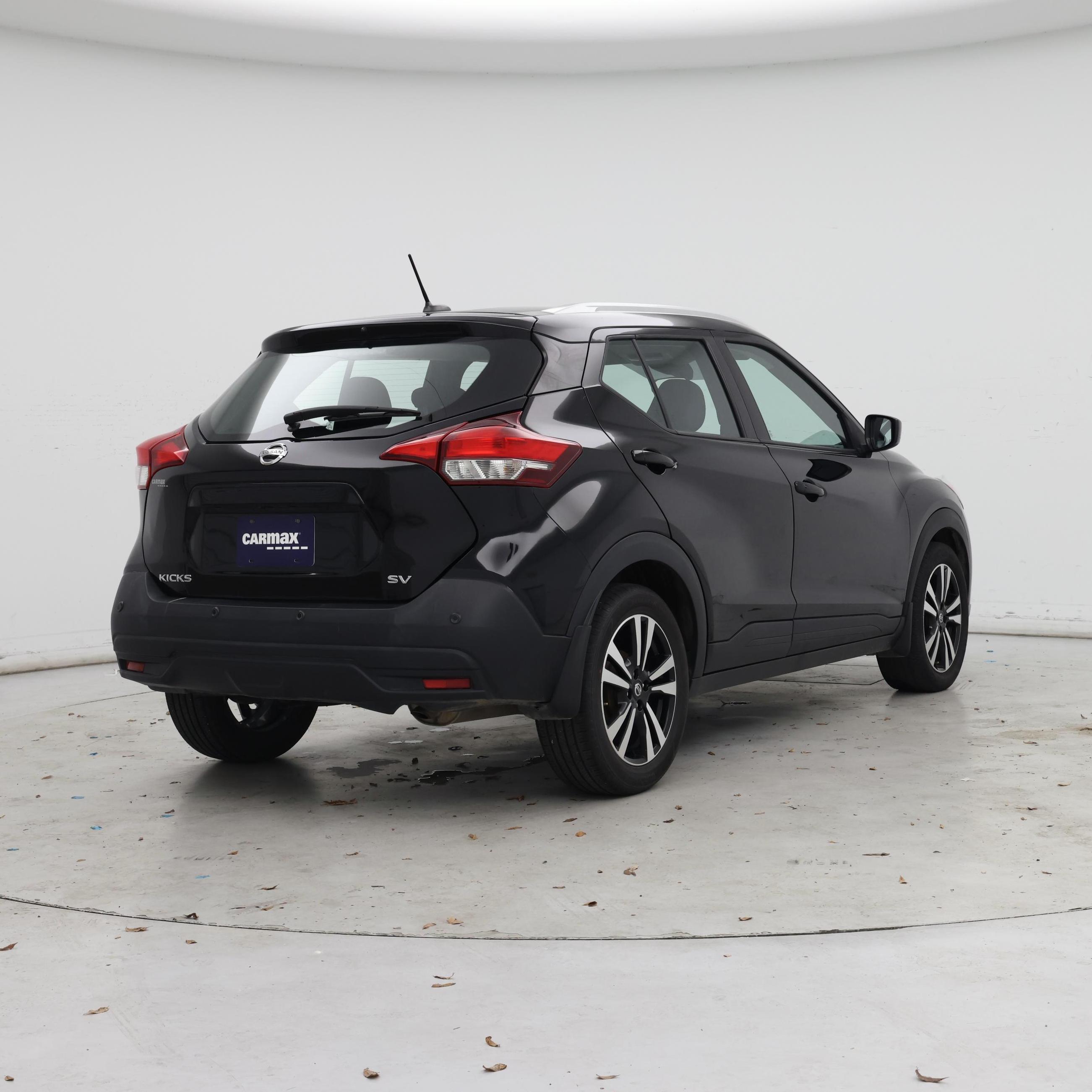 Thumbnail: 2020 Nissan Kicks - 8