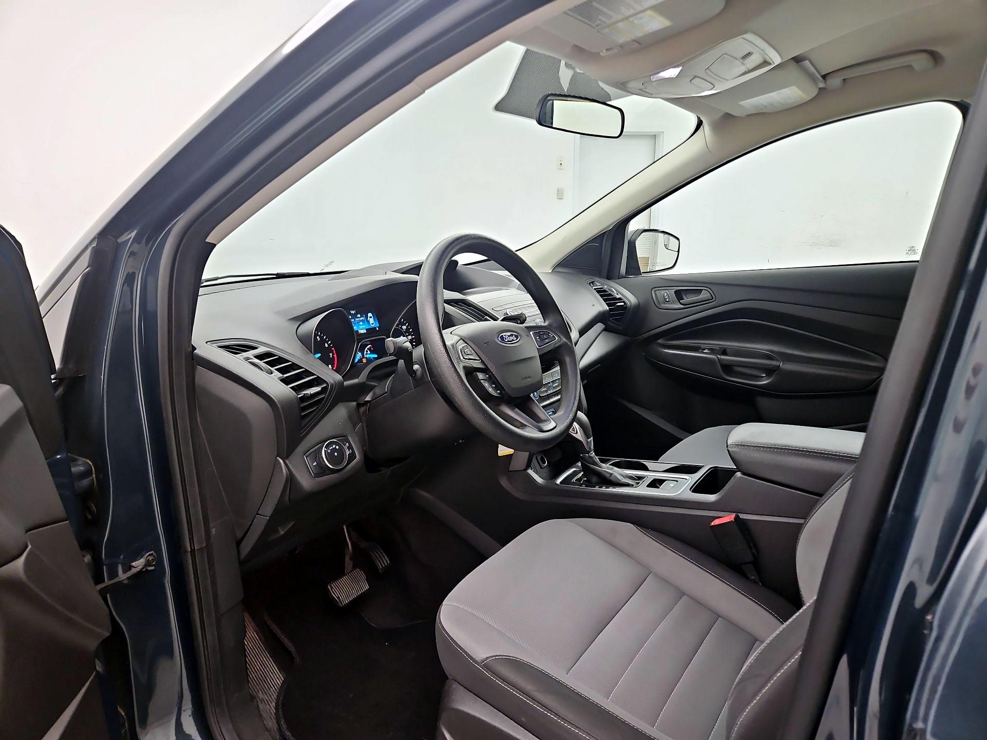 Thumbnail: 2019 Ford Escape - 9