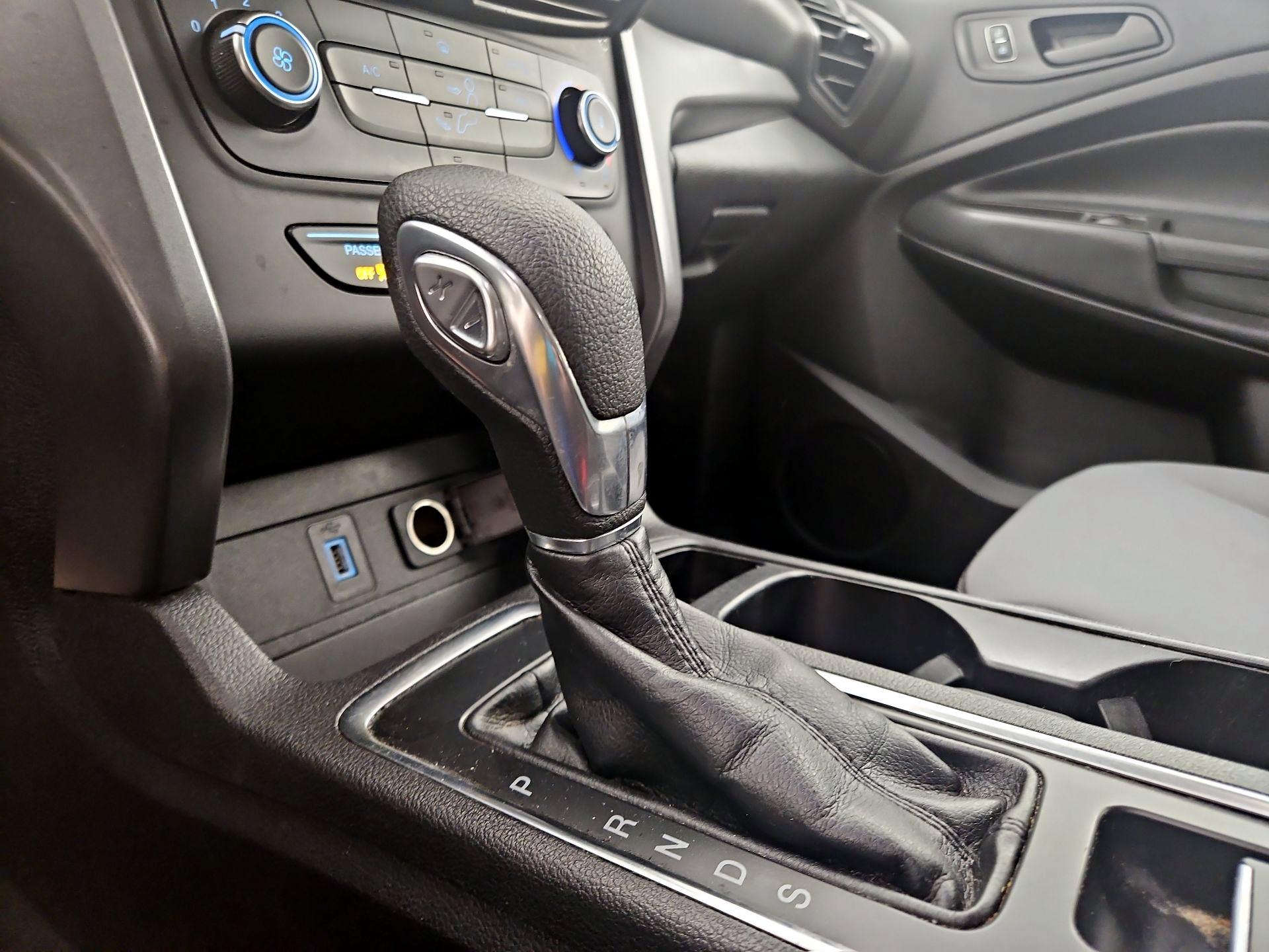 Thumbnail: 2019 Ford Escape - 15