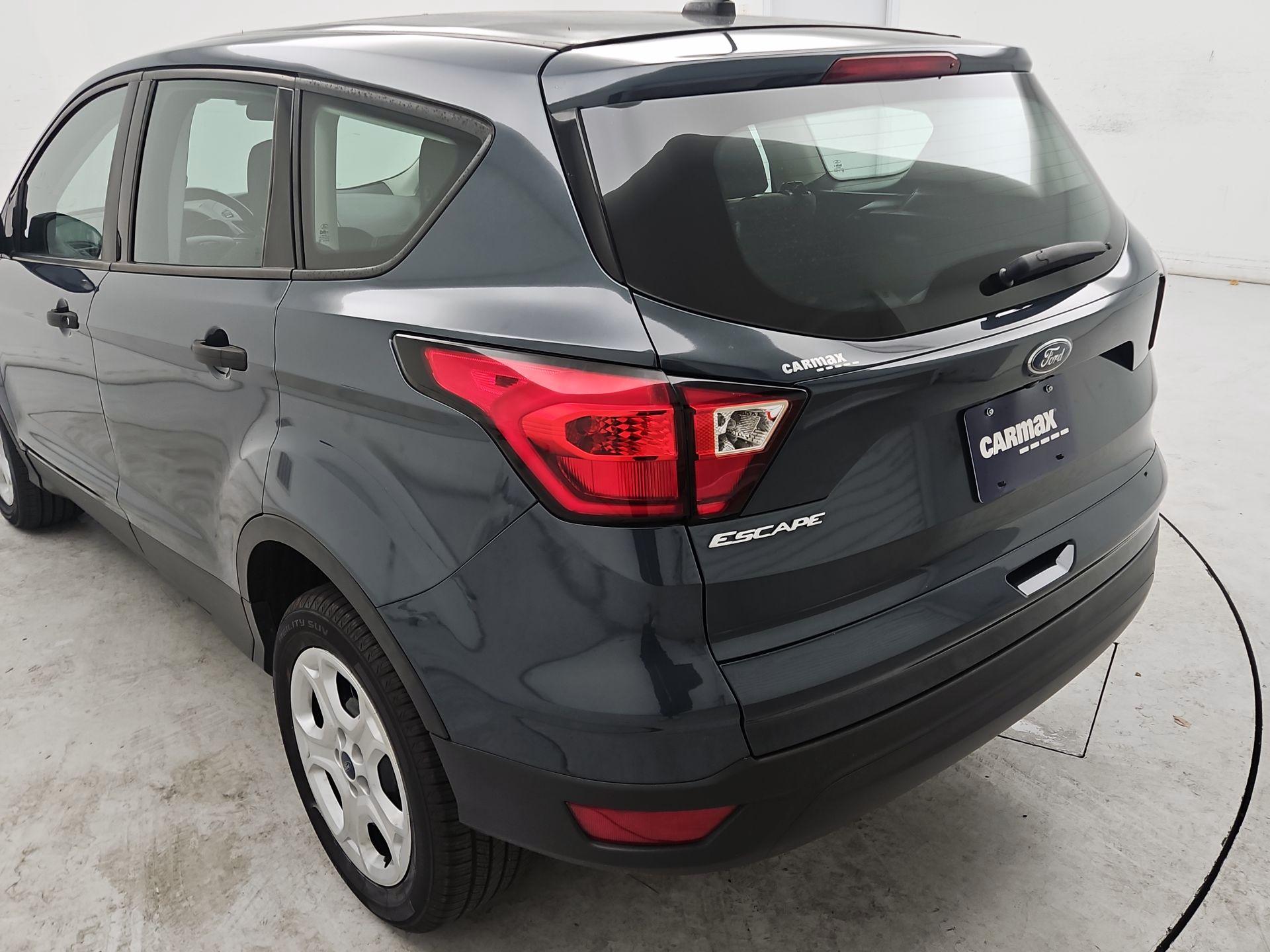 Thumbnail: 2019 Ford Escape - 7