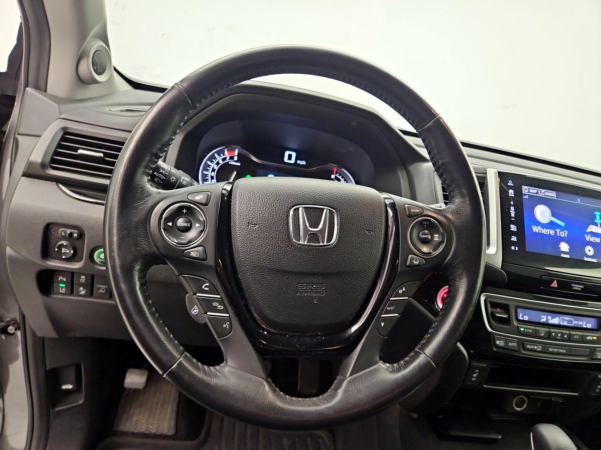 Thumbnail: 2019 Honda Ridgeline - 10