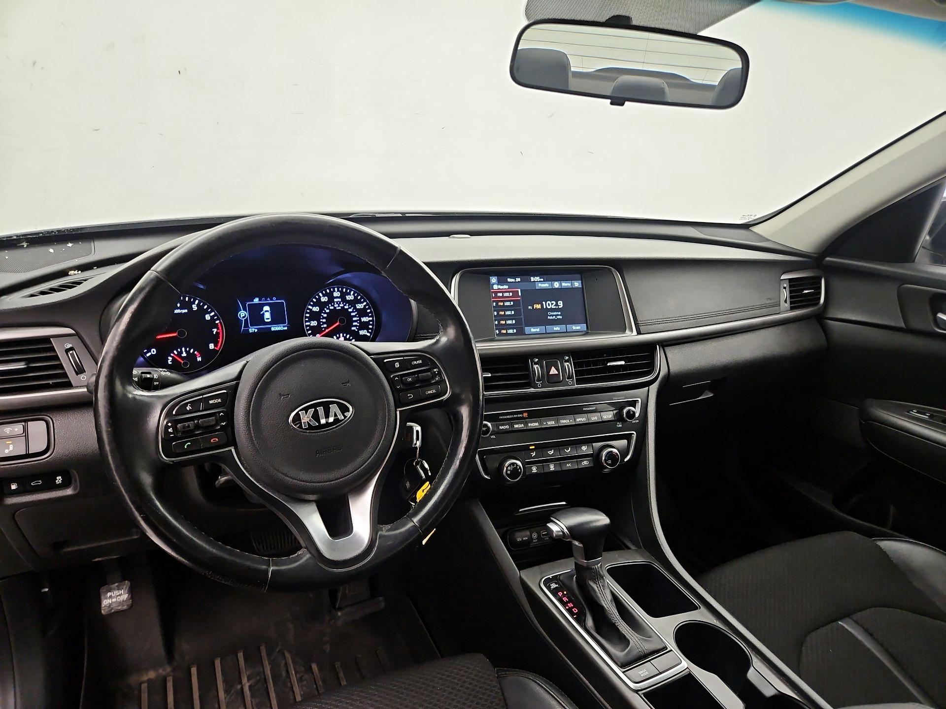 Thumbnail: 2018 Kia Optima - 9