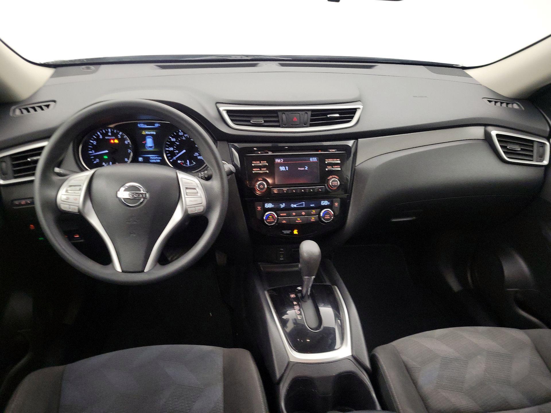 Thumbnail: 2016 Nissan Rogue - 9