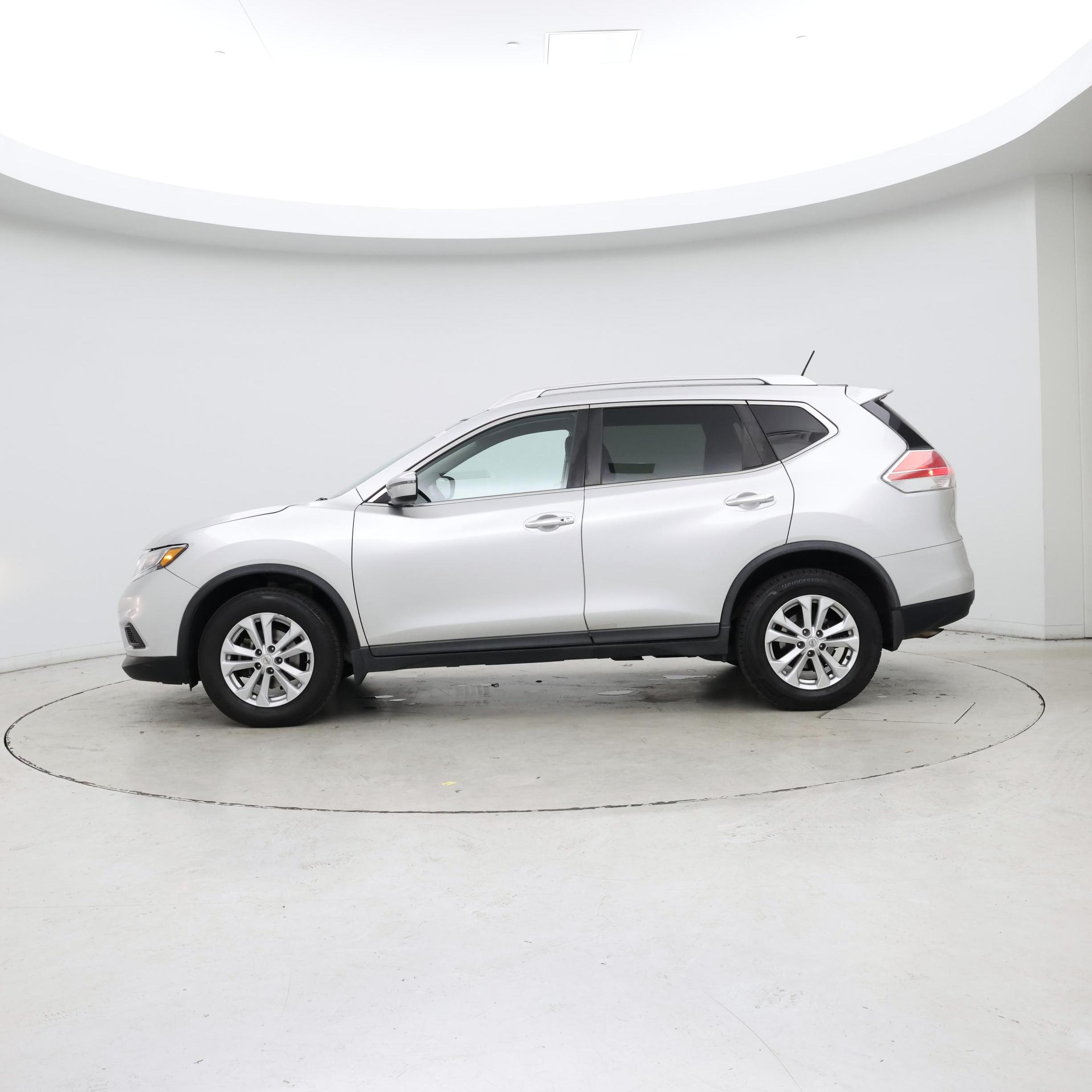 Thumbnail: 2016 Nissan Rogue - 3