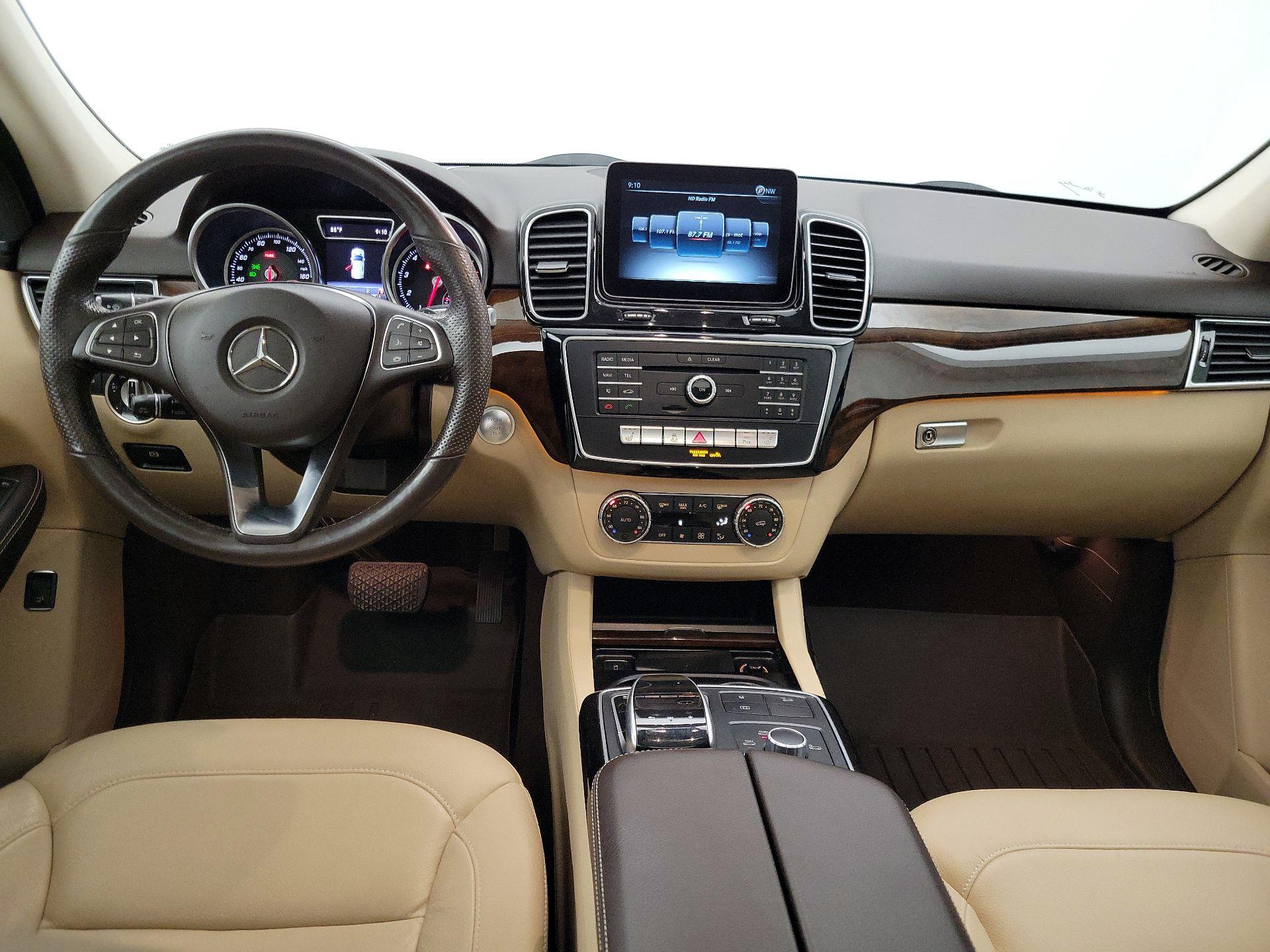 Thumbnail: 2017 Mercedes-Benz GLE - 9