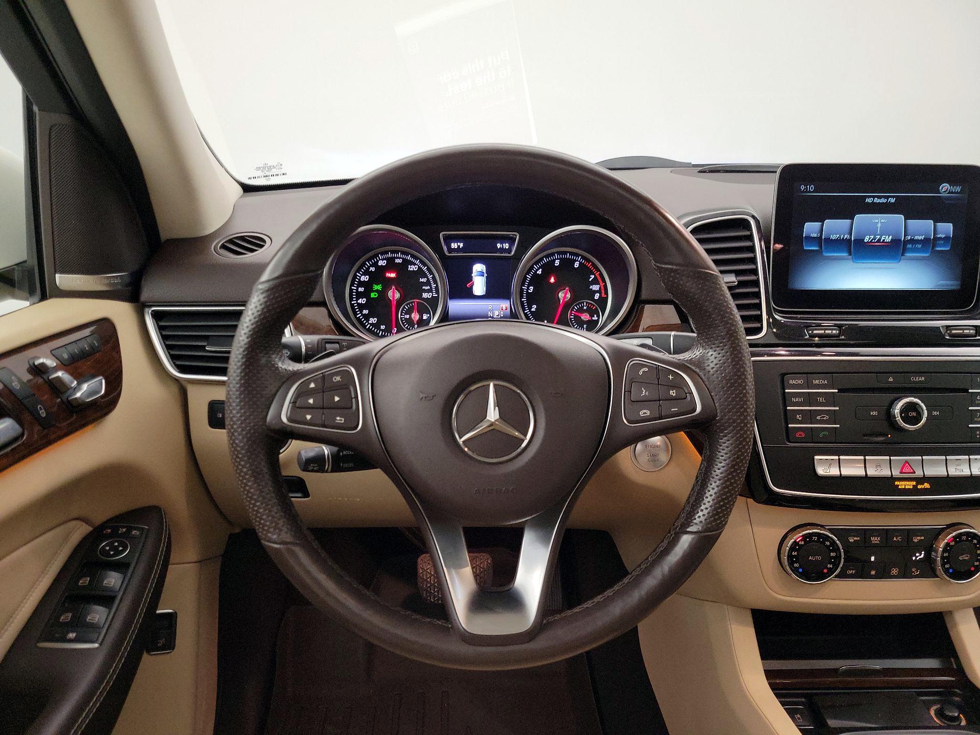 Thumbnail: 2017 Mercedes-Benz GLE - 10