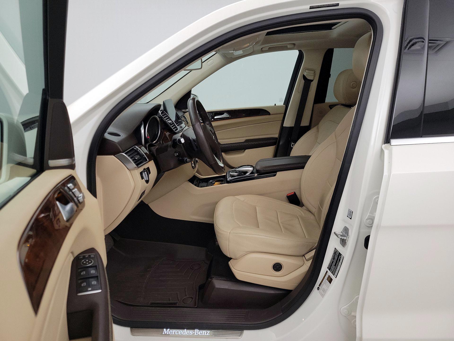 Thumbnail: 2017 Mercedes-Benz GLE - 11