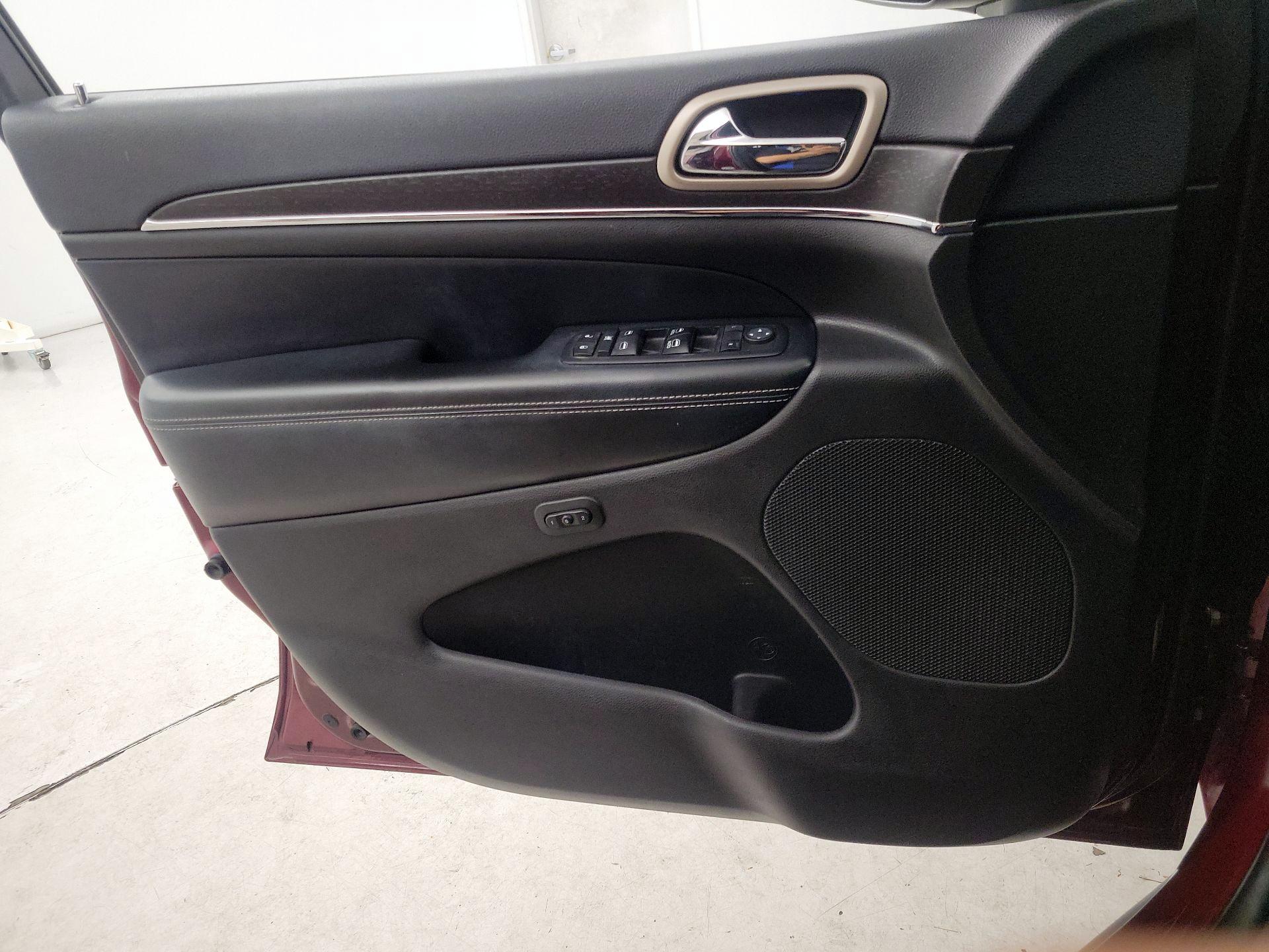 Thumbnail: 2017 Jeep Grand Cherokee - 12