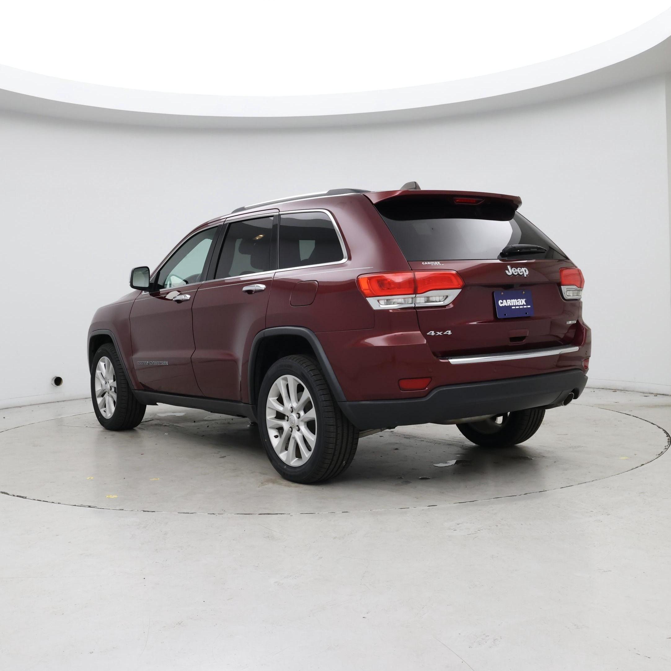 Thumbnail: 2017 Jeep Grand Cherokee - 2