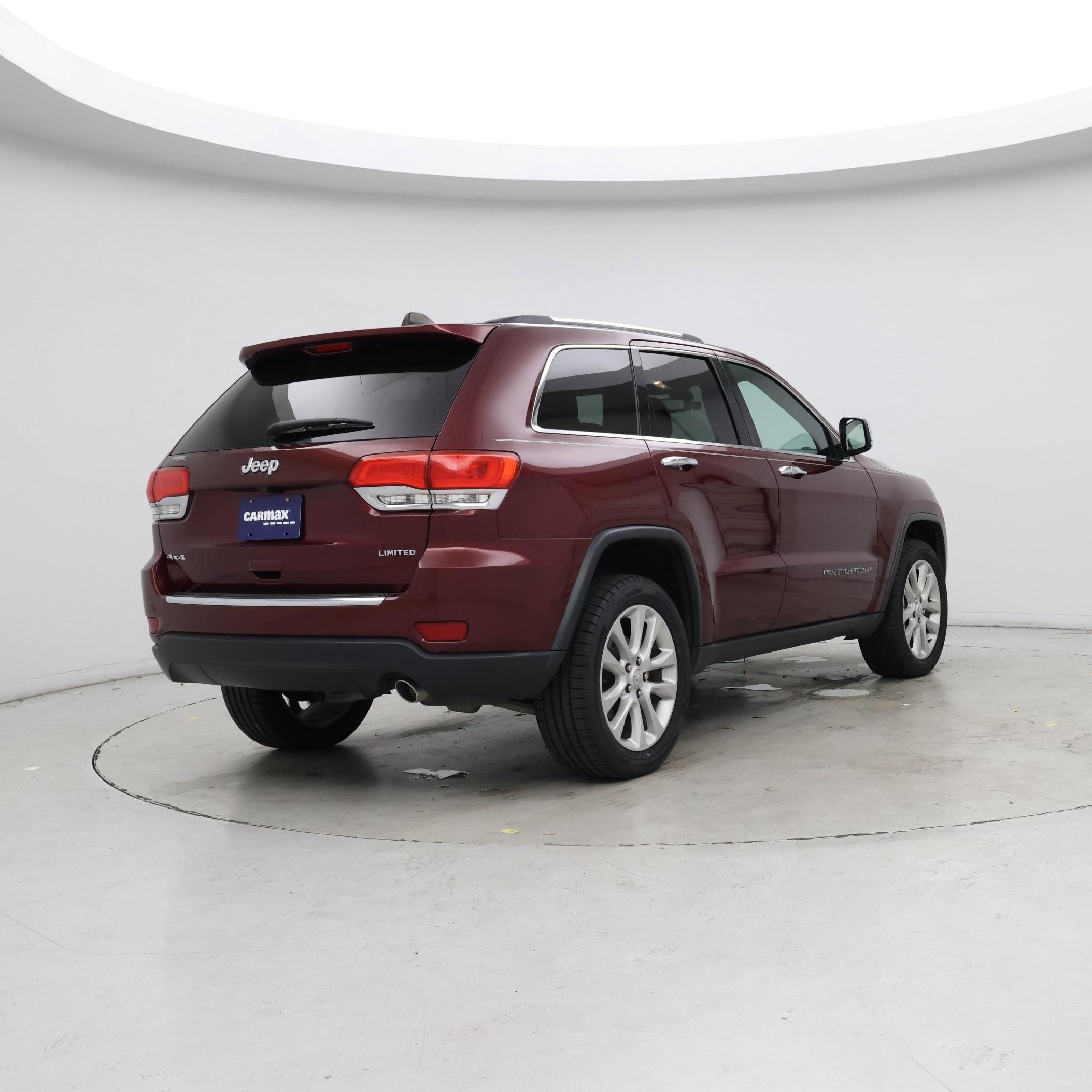 Thumbnail: 2017 Jeep Grand Cherokee - 8