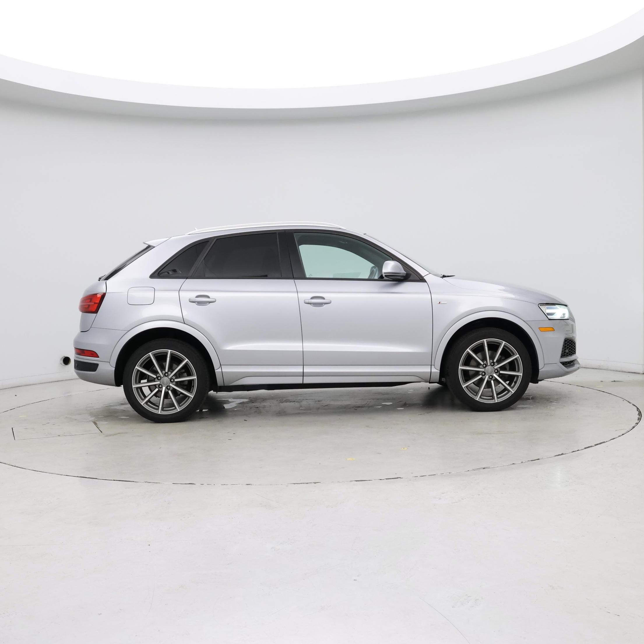 Thumbnail: 2018 Audi Q3 - 7