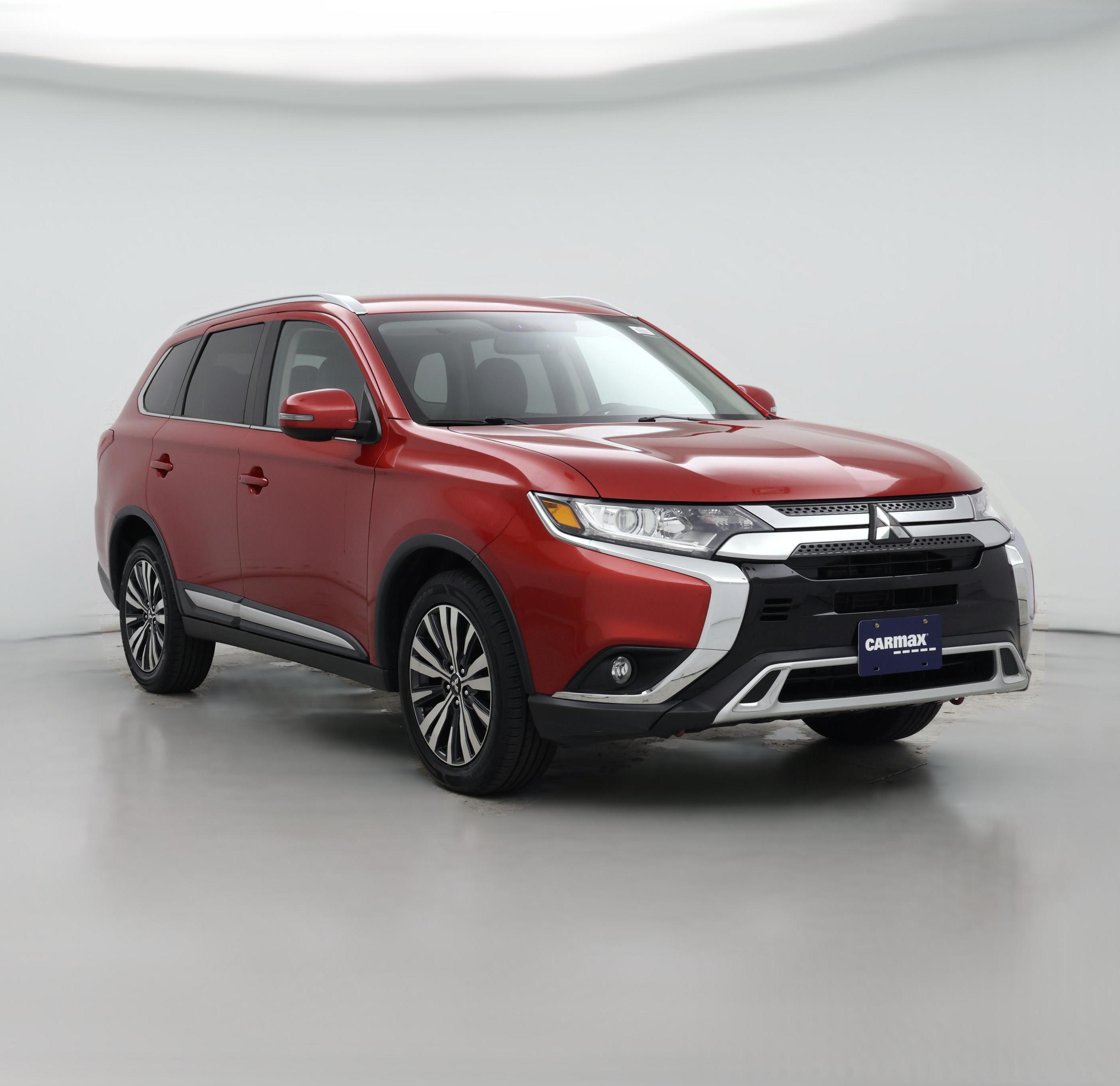 Thumbnail: 2019 Mitsubishi Outlander - 1