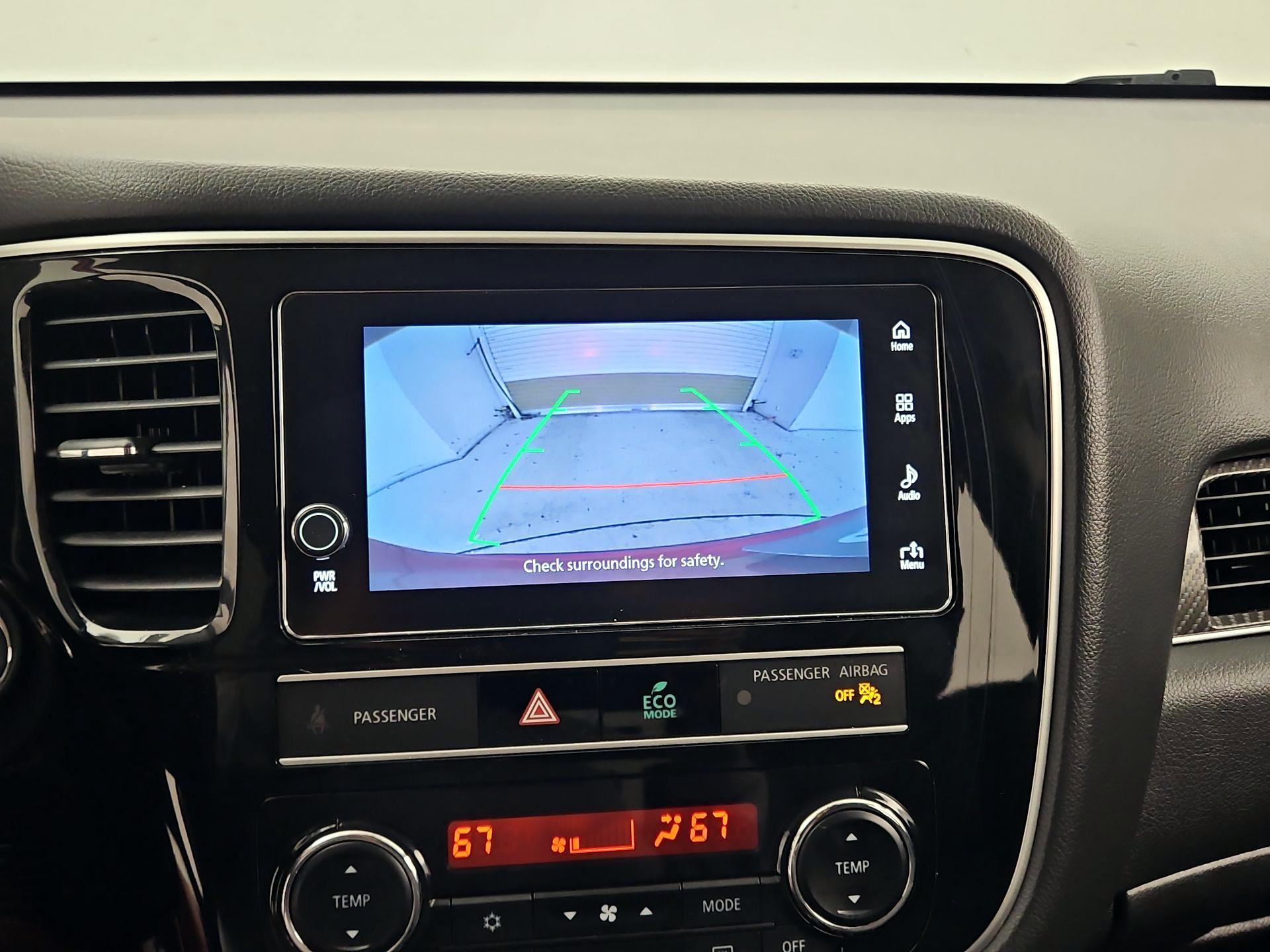 Thumbnail: 2019 Mitsubishi Outlander - 14