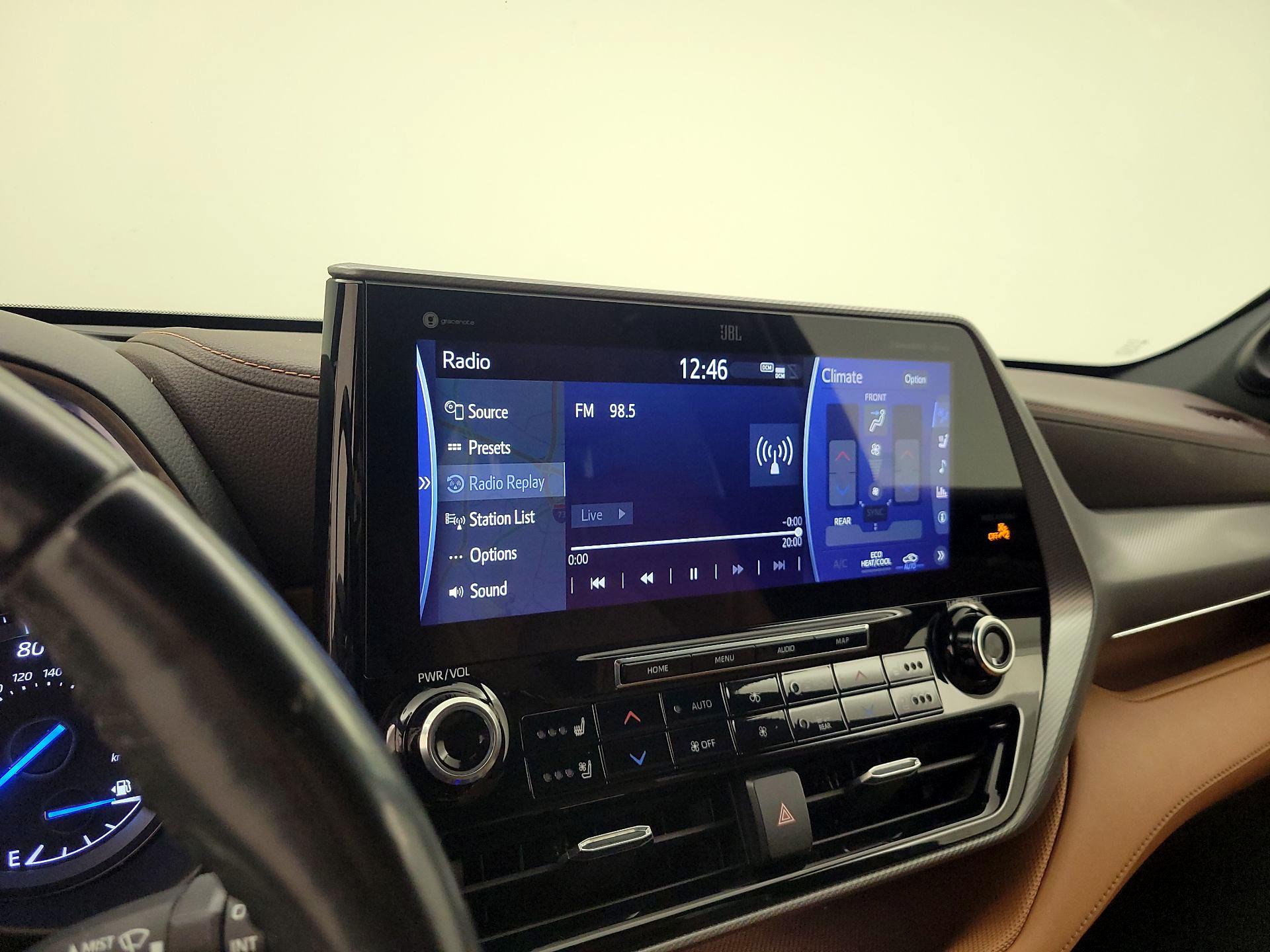 Thumbnail: 2021 Toyota Highlander - 16